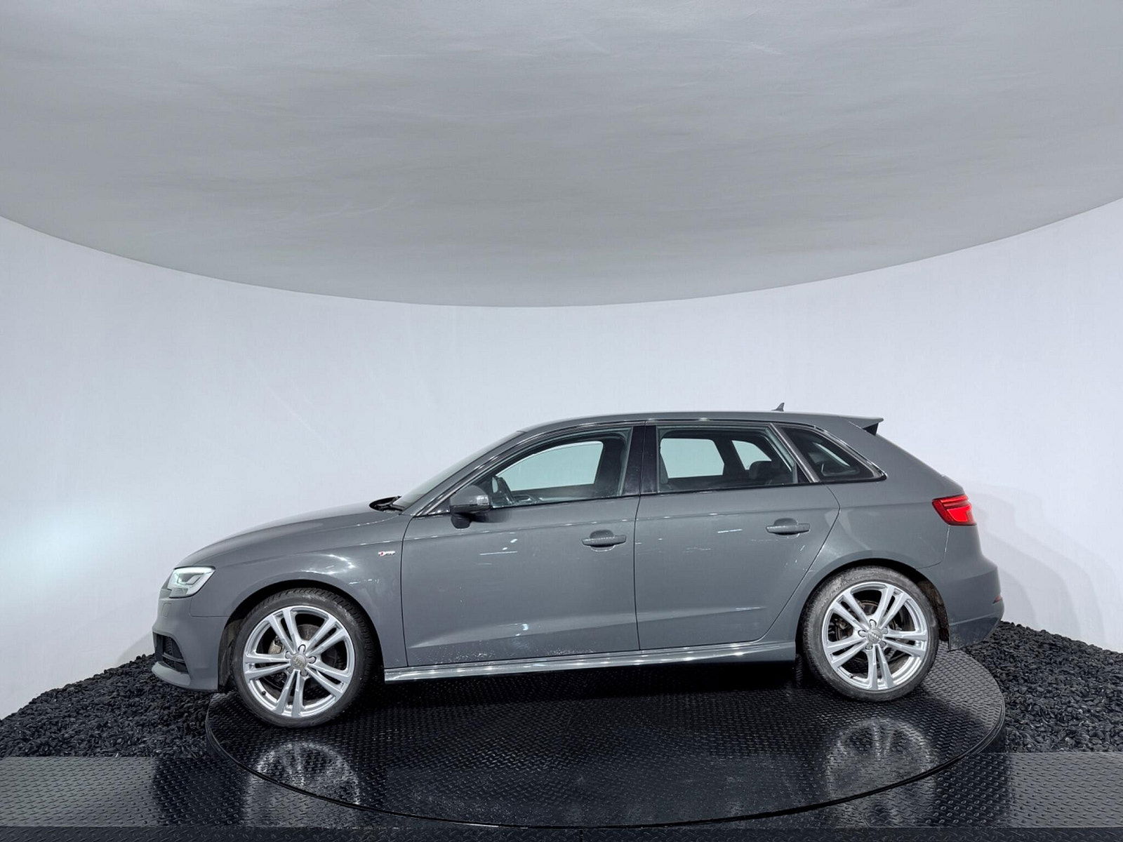 Audi A3 1.6 TDI S line Sportback Euro 6 (s/s) 5dr 5dr Manual 2016