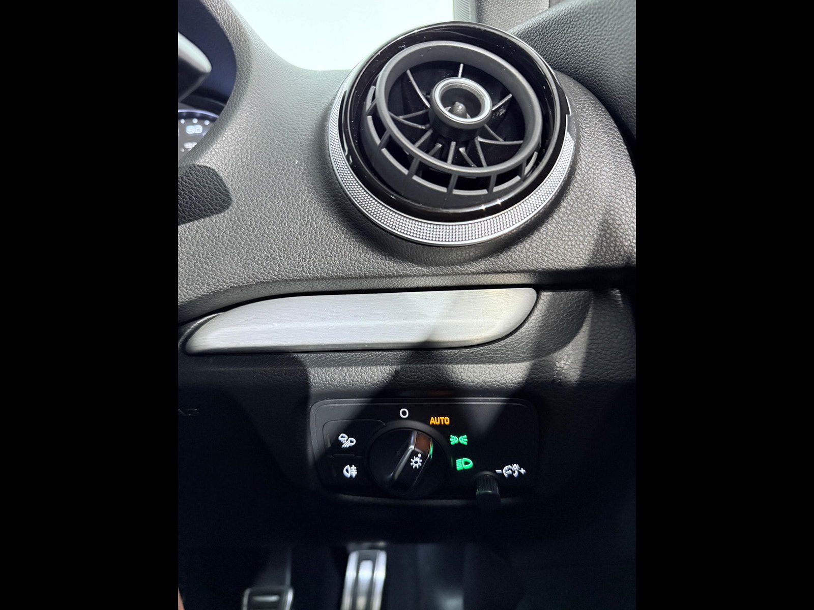 Audi A3 1.6 TDI S line Sportback Euro 6 (s/s) 5dr 5dr Manual 2016