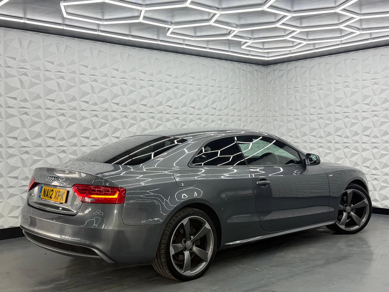 Audi A5 2.0 TDI Black Edition Euro 5 (s/s) 2dr 2dr Manual 2012
