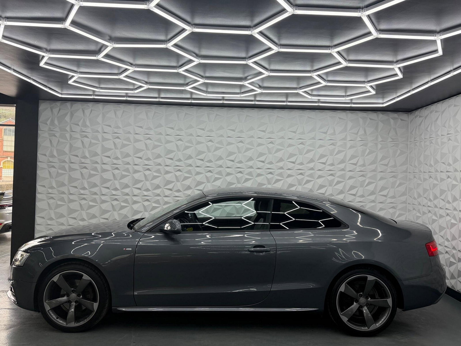 Audi A5 2.0 TDI Black Edition Euro 5 (s/s) 2dr 2dr Manual 2012