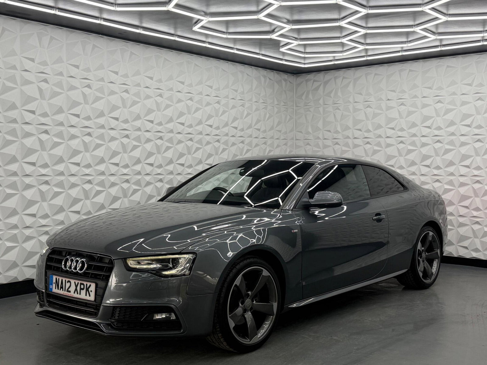 Audi A5 2.0 TDI Black Edition Euro 5 (s/s) 2dr 2dr Manual 2012