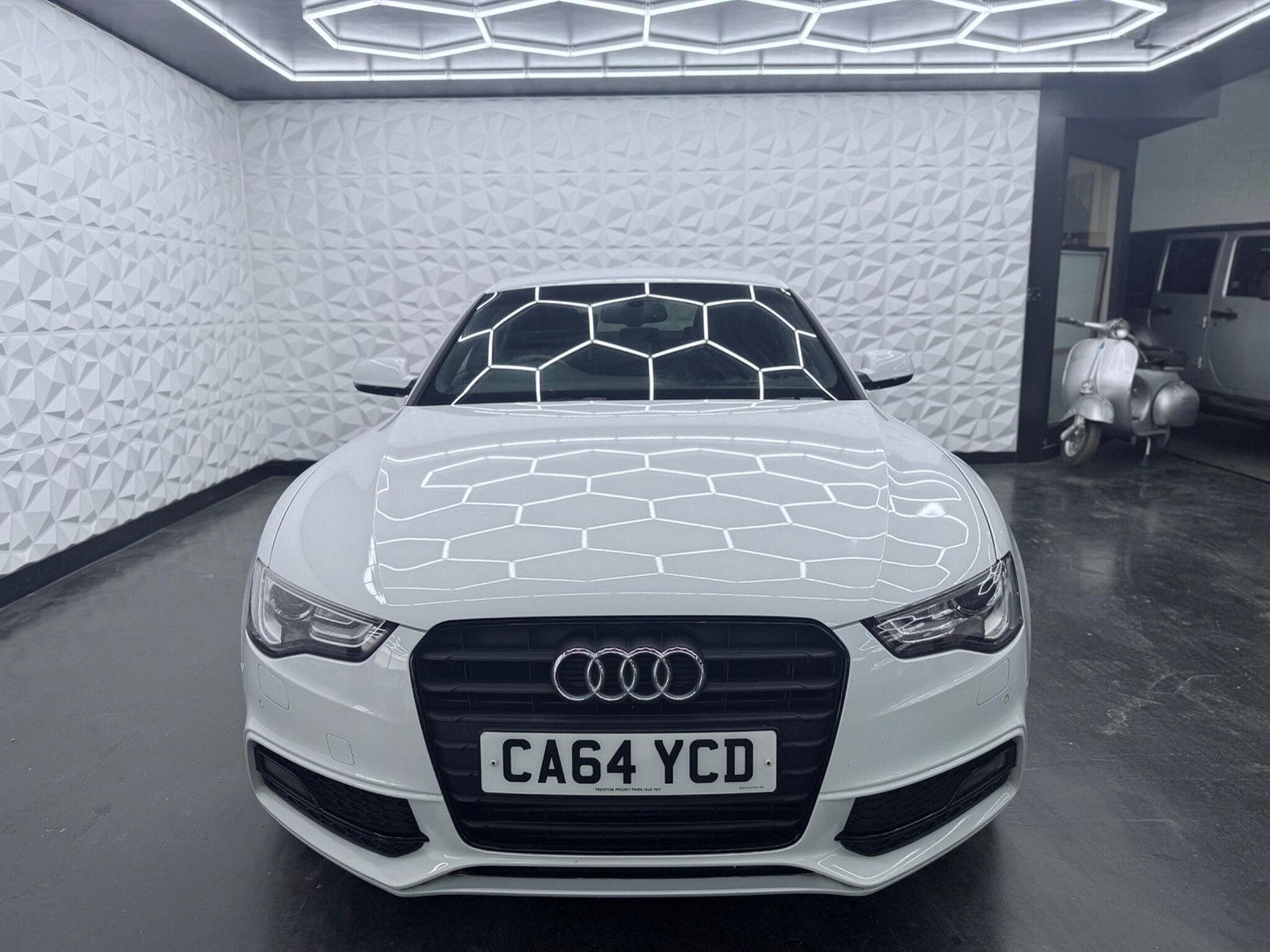 Audi A5 2.0 TDI Black Edition Sportback Euro 5 (s/s) 5dr 5dr Manual 2014