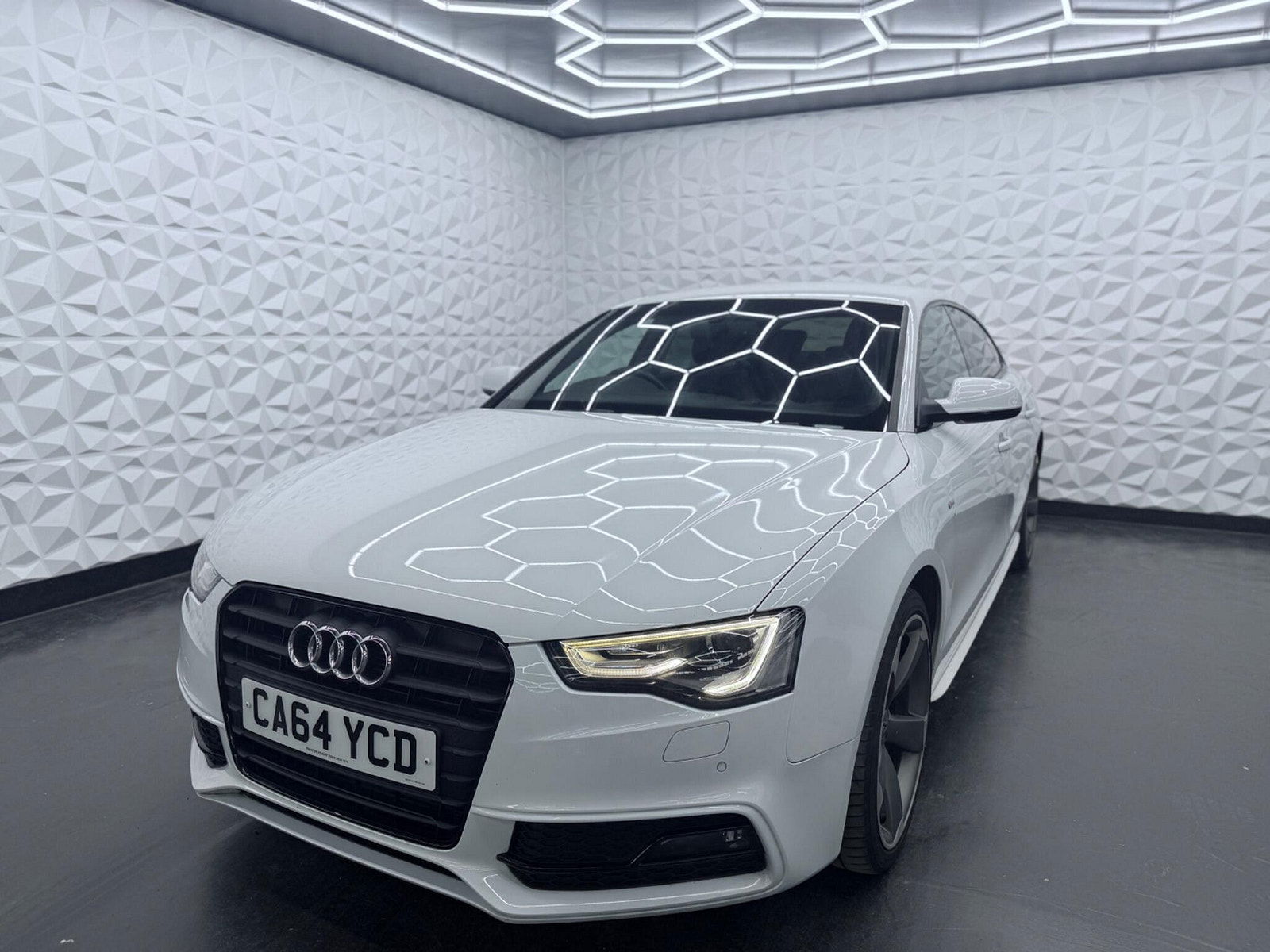 Audi A5 2.0 TDI Black Edition Sportback Euro 5 (s/s) 5dr 5dr Manual 2014