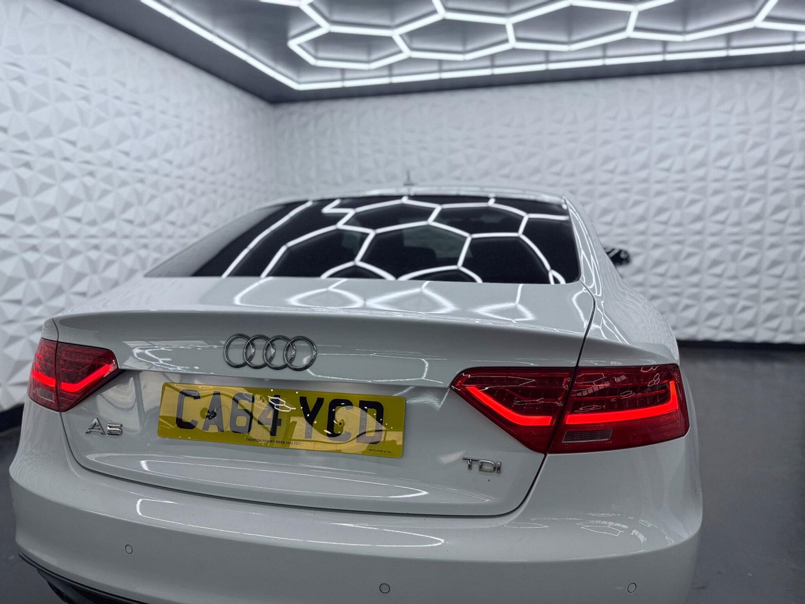 Audi A5 2.0 TDI Black Edition Sportback Euro 5 (s/s) 5dr 5dr Manual 2014