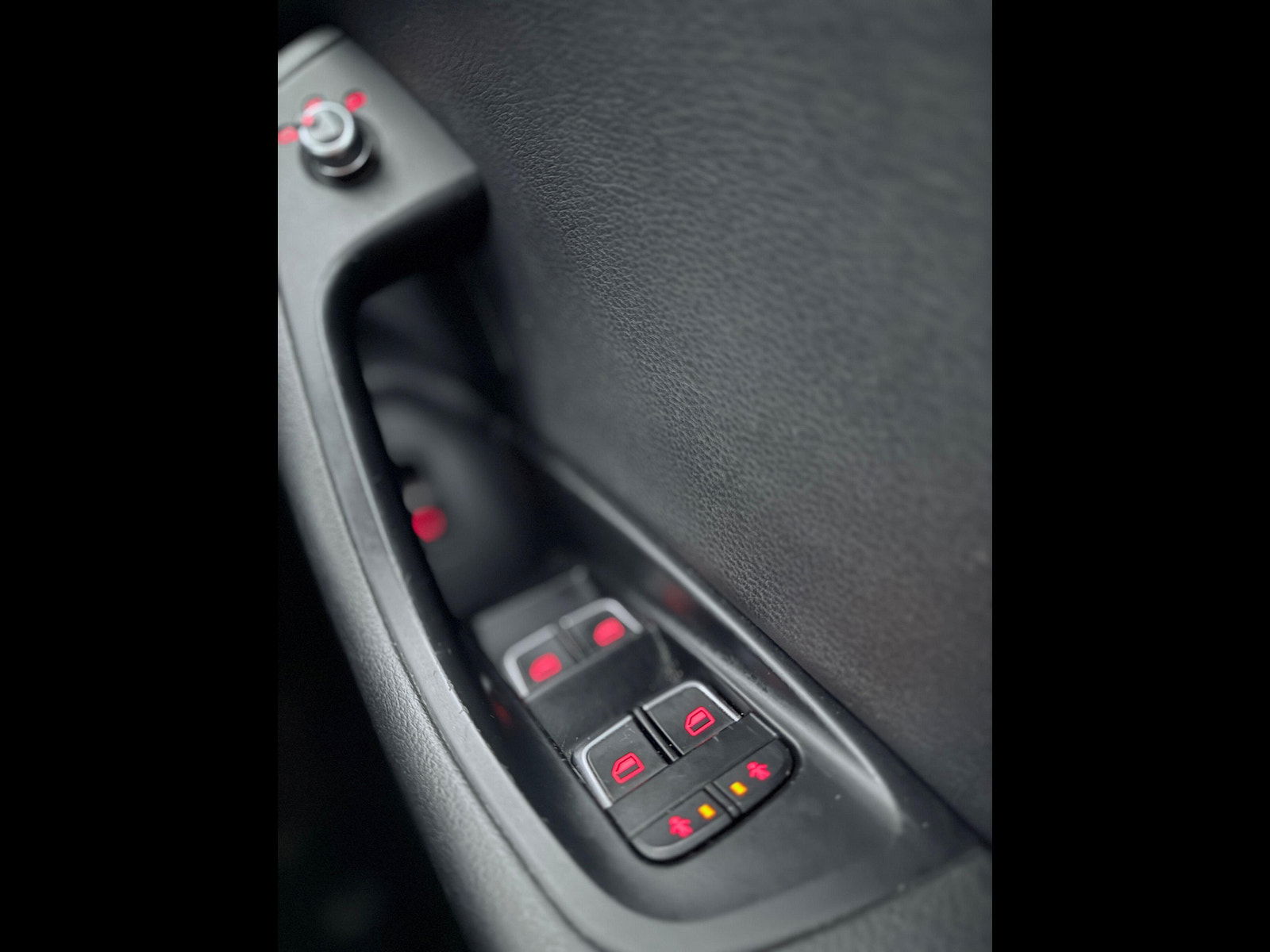 Audi A6 Allroad 3.0 TDI V6 S Tronic quattro Euro 5 (s/s) 5dr 5dr Automatic 2013