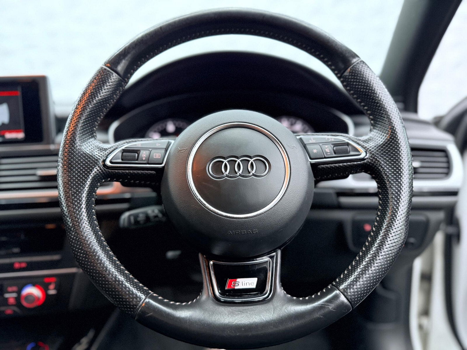 Audi A6 Avant 2.0 TDI ultra Black Edition S Tronic Euro 6 (s/s) 5dr 5dr Automatic 2015