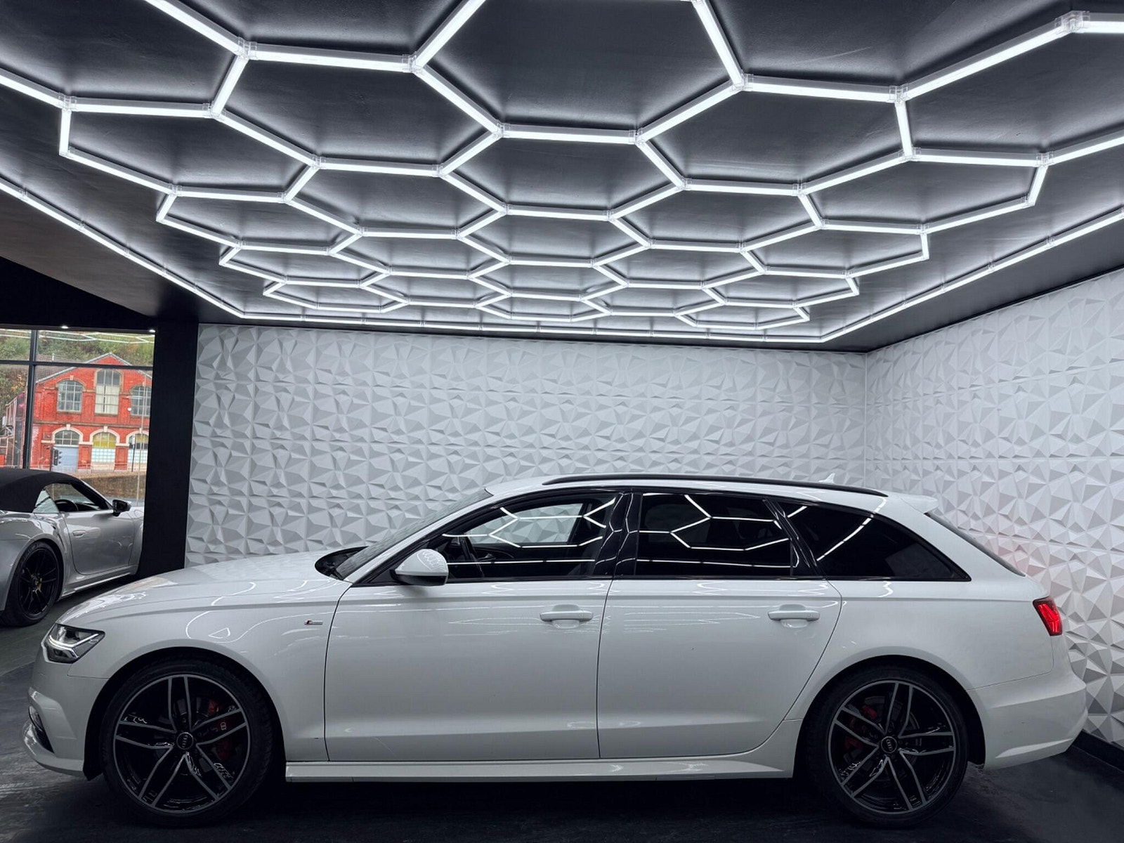 Audi A6 Avant 2.0 TDI ultra Black Edition S Tronic Euro 6 (s/s) 5dr 5dr Automatic 2015