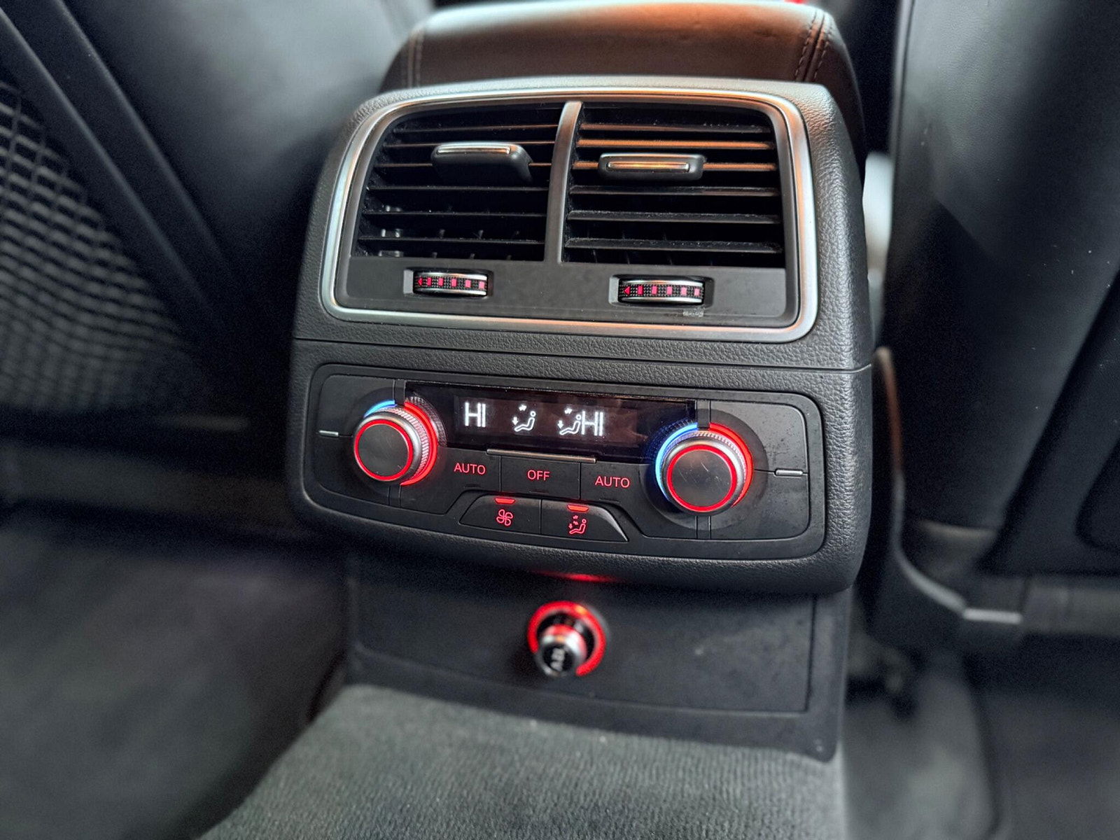 Audi A6 Avant 2.0 TDI ultra Black Edition S Tronic Euro 6 (s/s) 5dr 5dr Automatic 2015