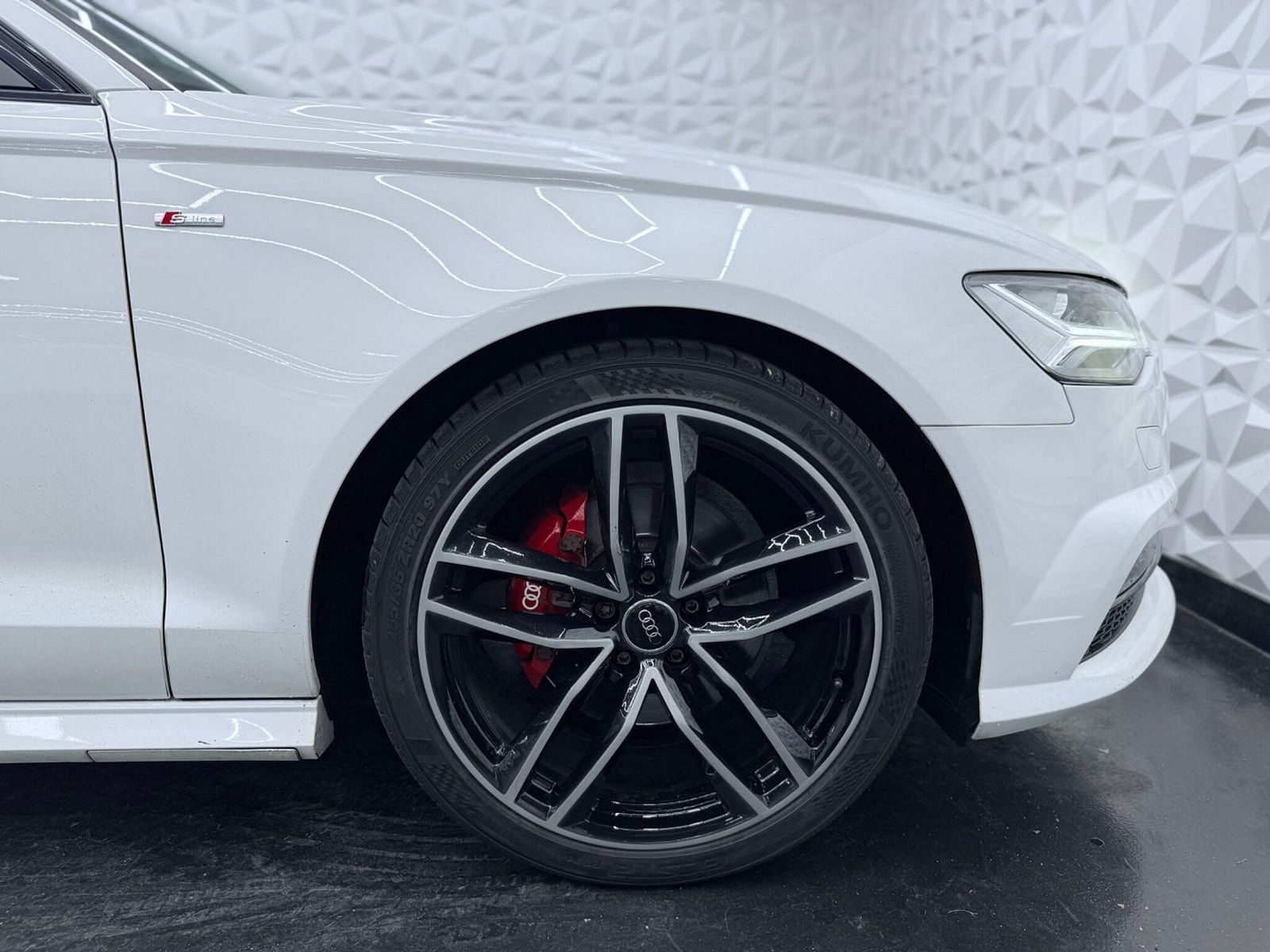 Audi A6 Avant 2.0 TDI ultra Black Edition S Tronic Euro 6 (s/s) 5dr 5dr Automatic 2015