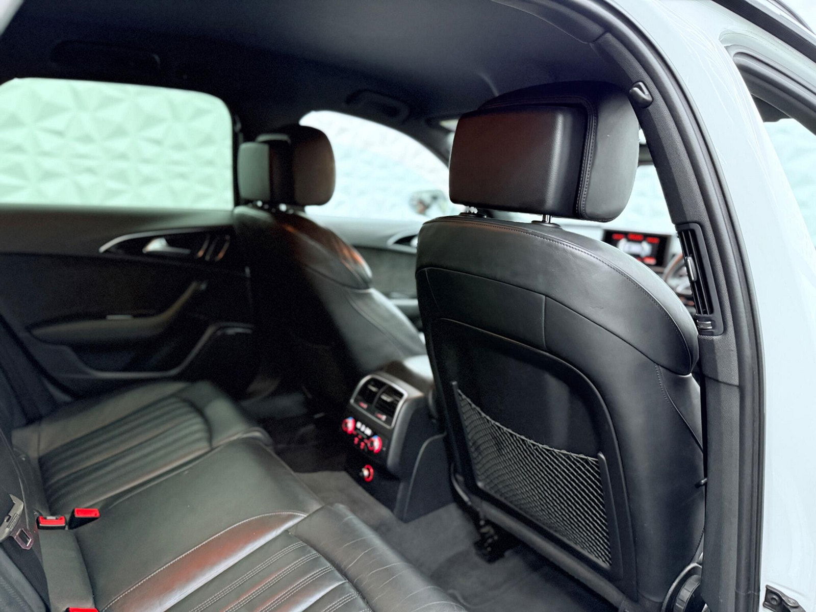 Audi A6 Avant 2.0 TDI ultra Black Edition S Tronic Euro 6 (s/s) 5dr 5dr Automatic 2015