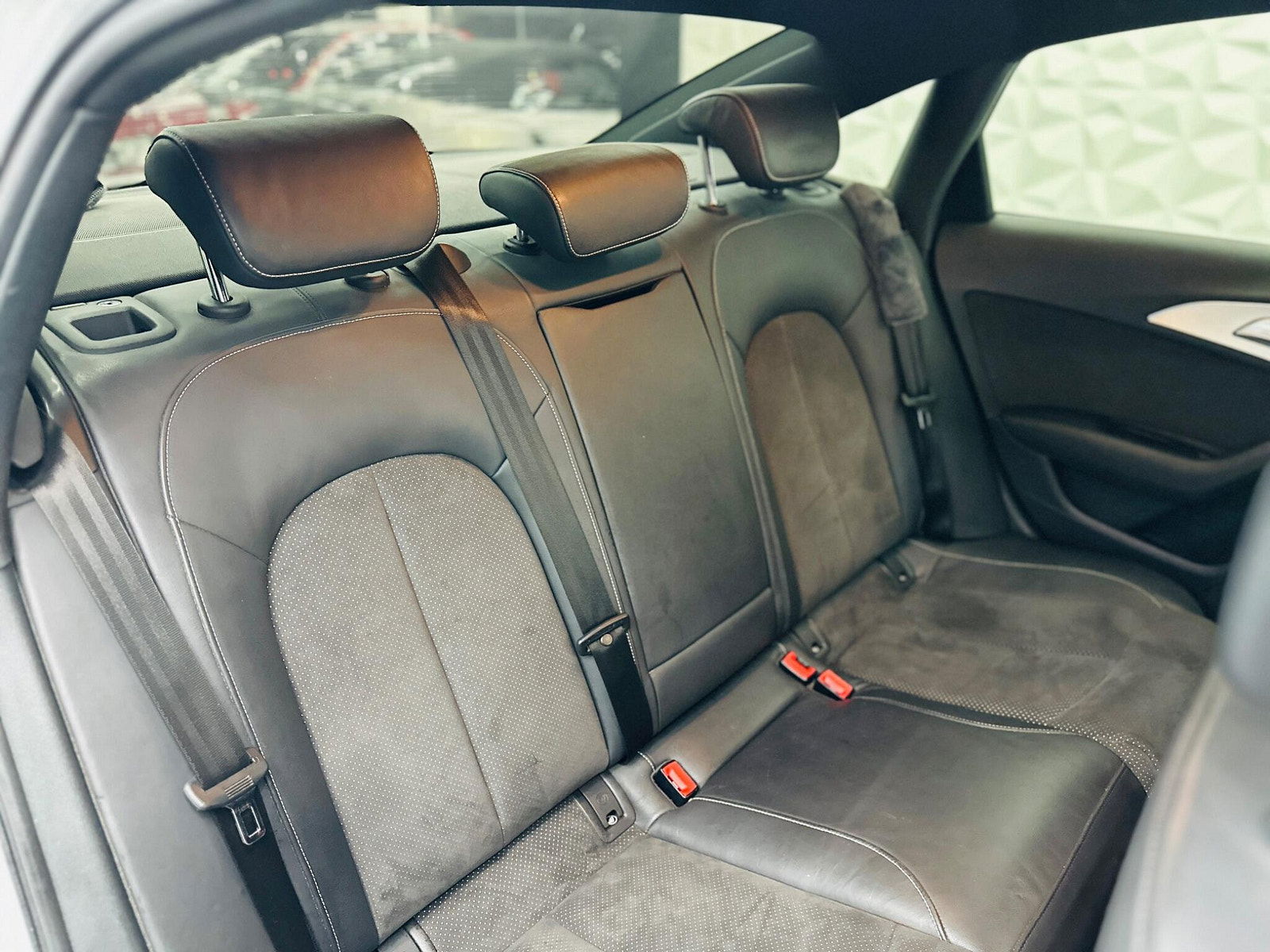 Audi A6 Saloon 2.0 TDI S line S Tronic quattro Euro 6 (s/s) 4dr 4dr Automatic 2016