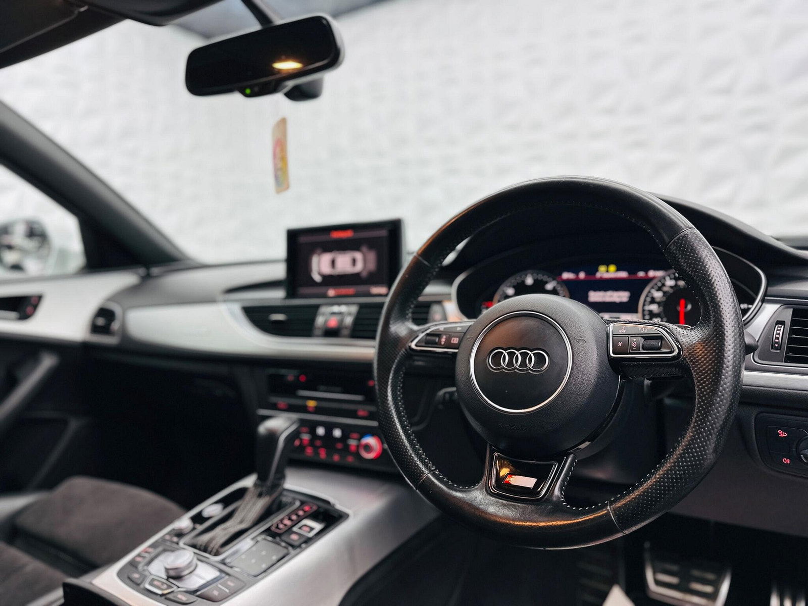 Audi A6 Saloon 2.0 TDI S line S Tronic quattro Euro 6 (s/s) 4dr 4dr Automatic 2016