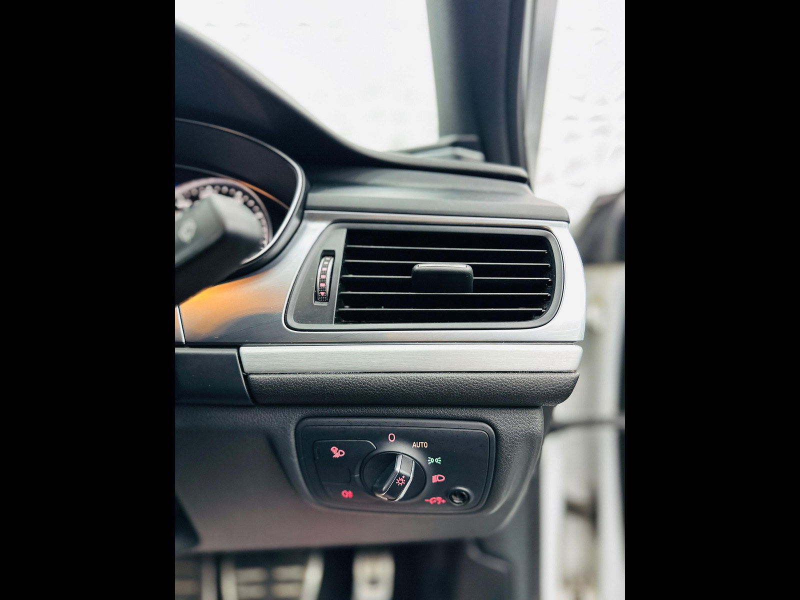 Audi A6 Saloon 2.0 TDI S line S Tronic quattro Euro 6 (s/s) 4dr 4dr Automatic 2016