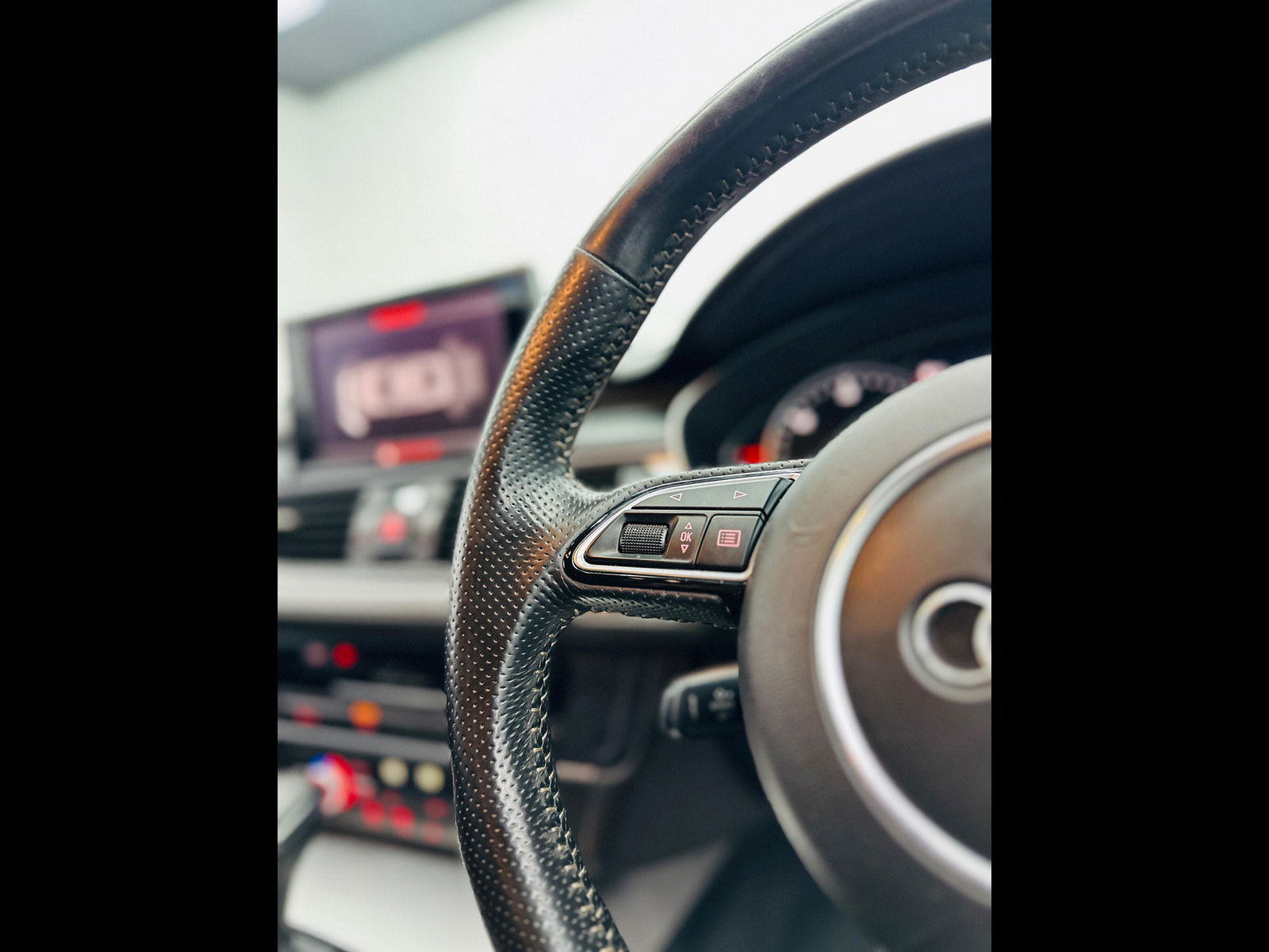 Audi A6 Saloon 2.0 TDI S line S Tronic quattro Euro 6 (s/s) 4dr 4dr Automatic 2016