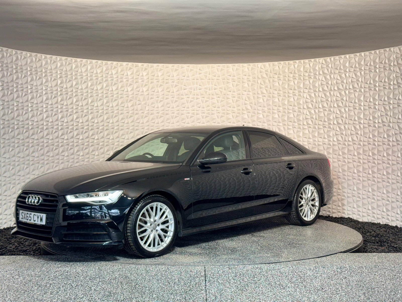 Audi A6 Saloon 2.0 TDI ultra S line S Tronic Euro 6 (s/s) 4dr 4dr Automatic 2016