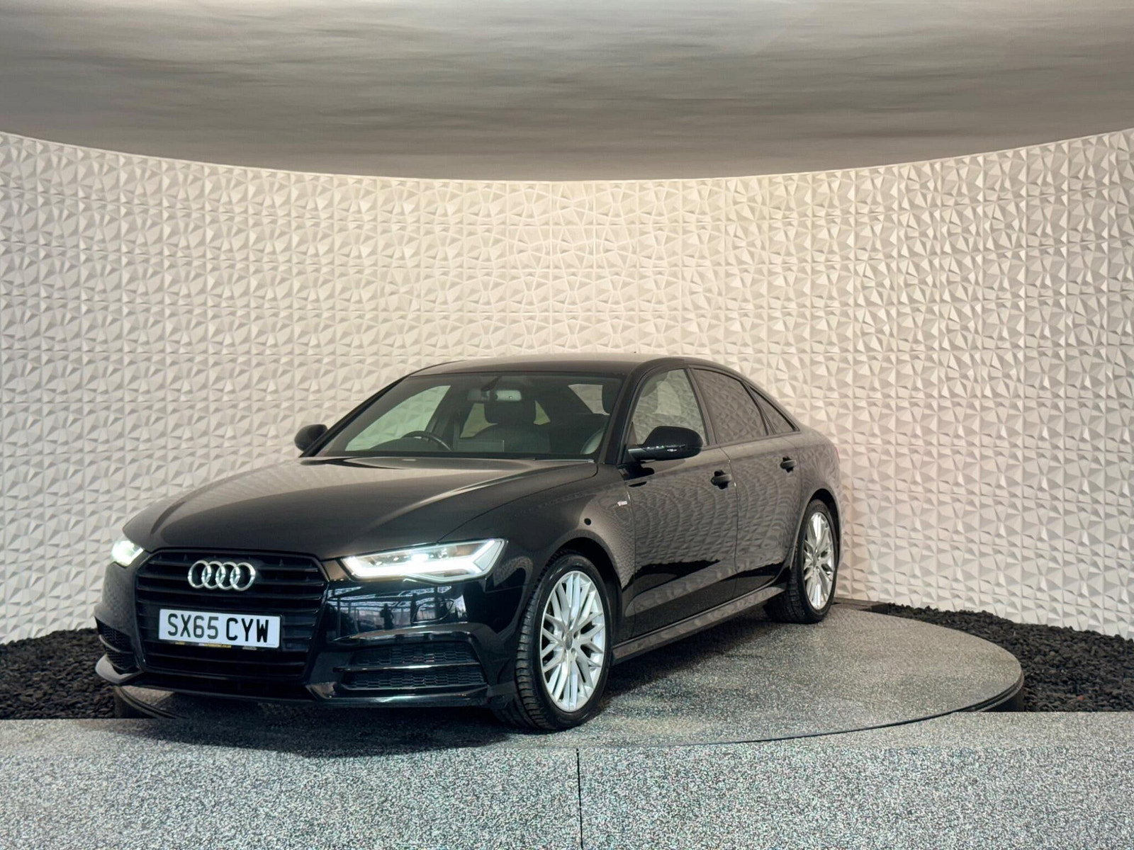 Audi A6 Saloon 2.0 TDI ultra S line S Tronic Euro 6 (s/s) 4dr 4dr Automatic 2016
