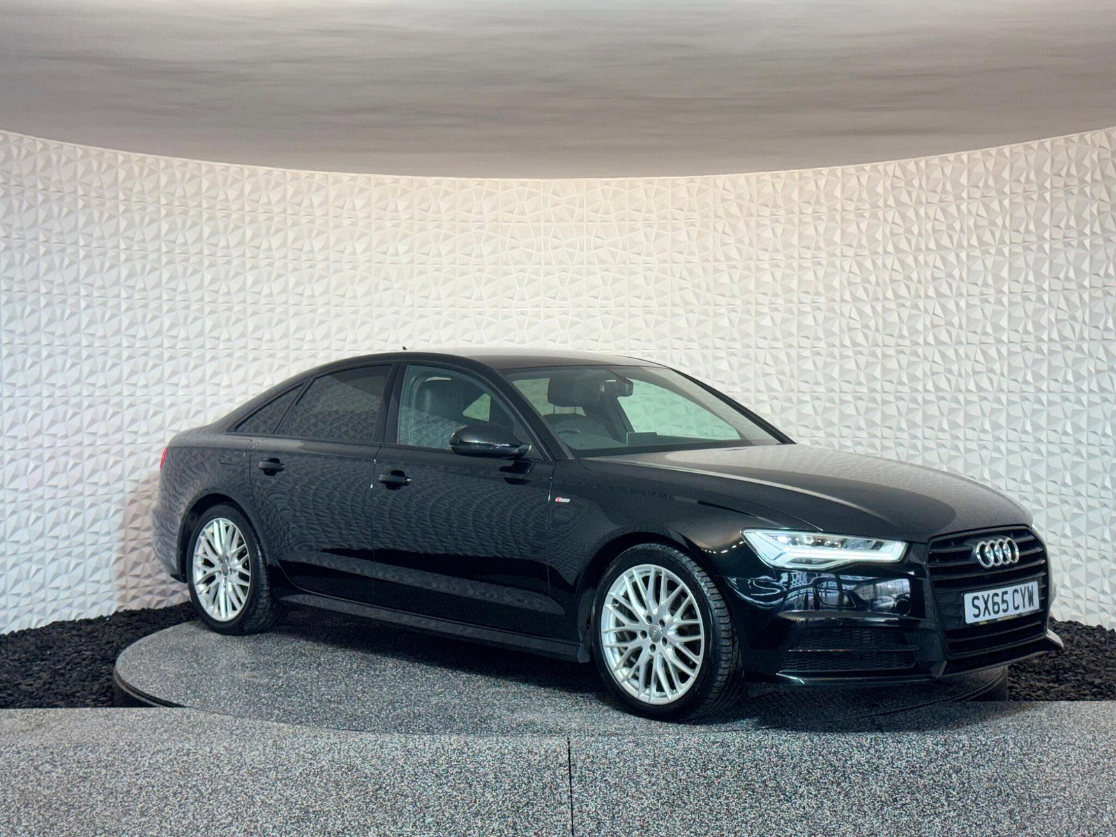 Audi A6 Saloon 2.0 TDI ultra S line S Tronic Euro 6 (s/s) 4dr 4dr Automatic 2016