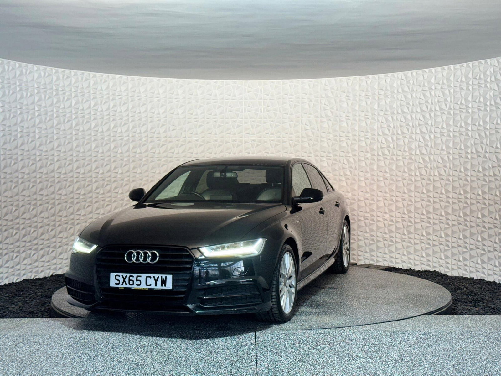 Audi A6 Saloon 2.0 TDI ultra S line S Tronic Euro 6 (s/s) 4dr 4dr Automatic 2016