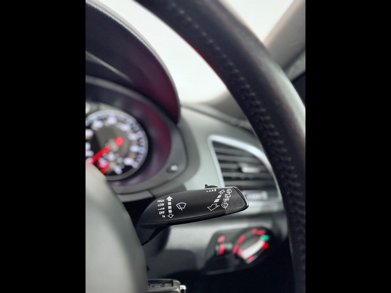 Audi Q3 2.0 TDI S line Plus S Tronic quattro Euro 5 (s/s) 5dr 5dr Automatic 2014