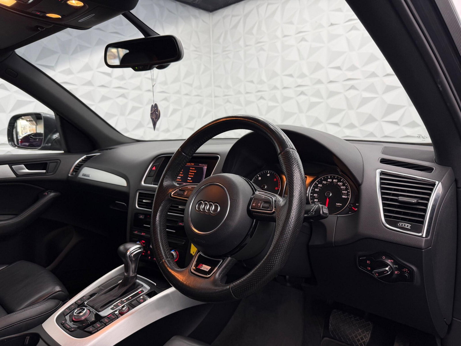 Audi Q5 2.0 TDI S line Plus S Tronic quattro Euro 5 (s/s) 5dr 5dr Automatic 2012