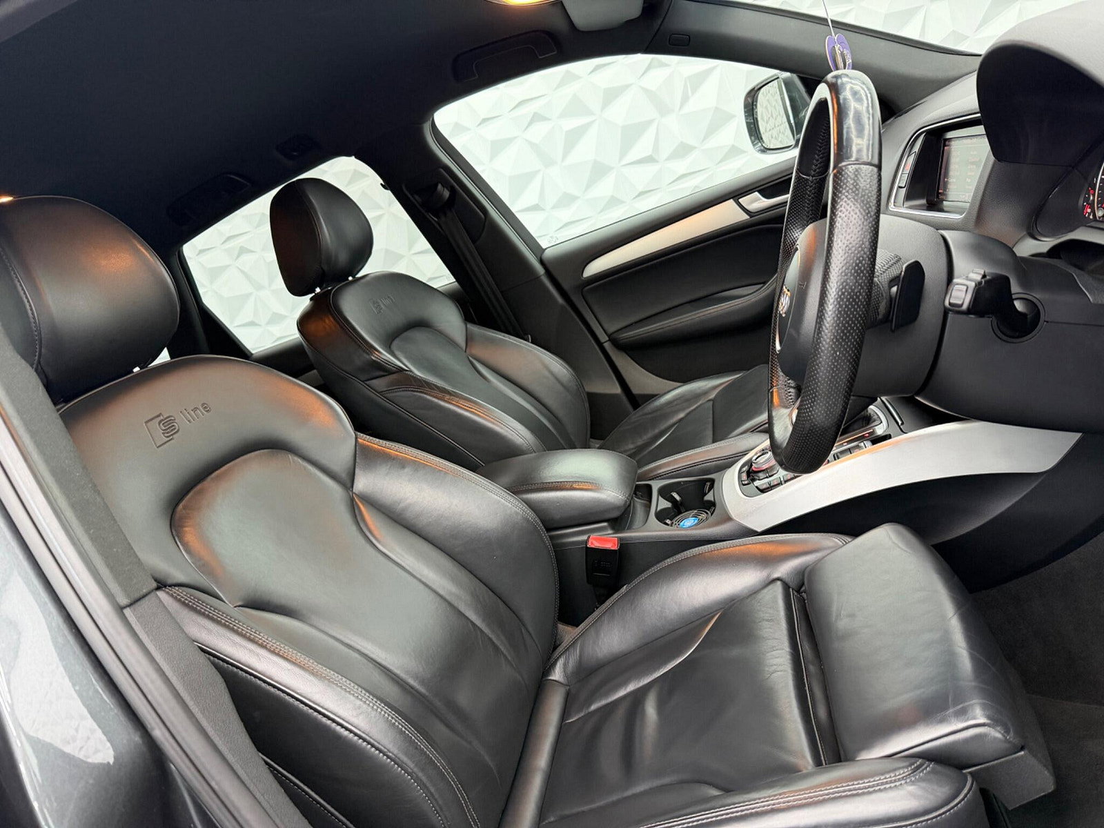 Audi Q5 2.0 TDI S line Plus S Tronic quattro Euro 5 (s/s) 5dr 5dr Automatic 2012