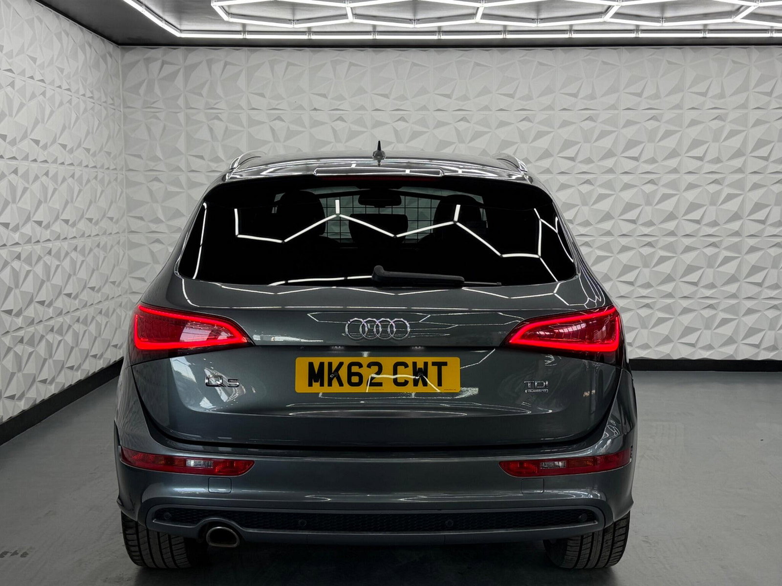 Audi Q5 2.0 TDI S line Plus S Tronic quattro Euro 5 (s/s) 5dr 5dr Automatic 2012