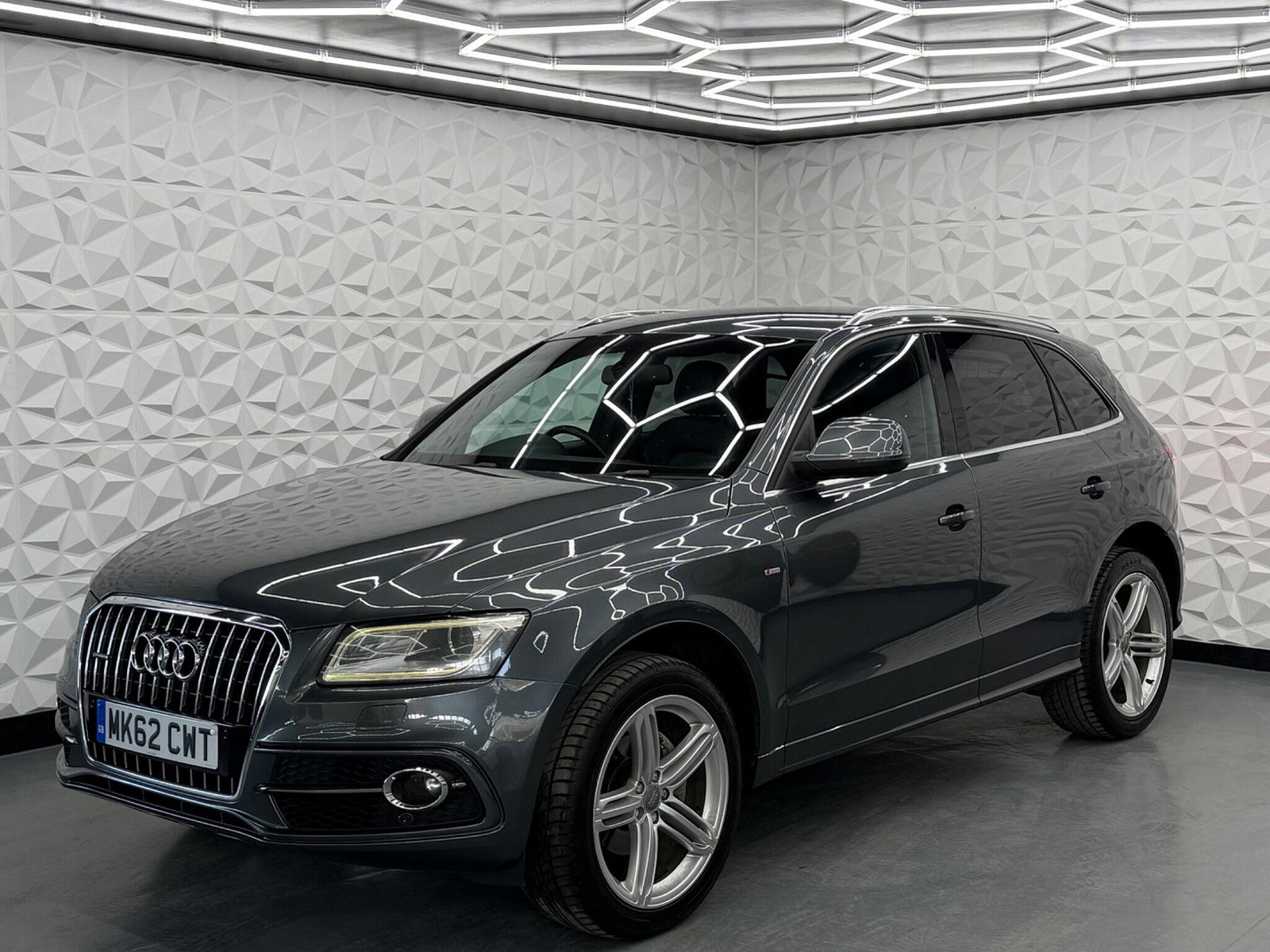 Audi Q5 2.0 TDI S line Plus S Tronic quattro Euro 5 (s/s) 5dr 5dr Automatic 2012