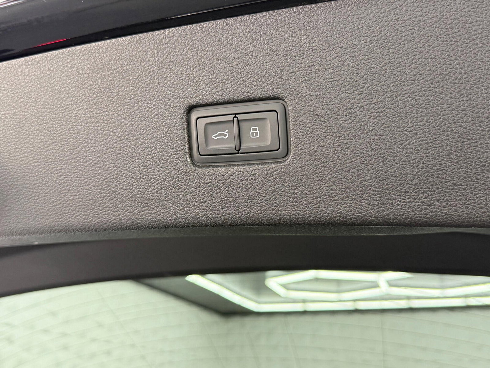 Audi Q8 3.0 TDI V6 50 S line Tiptronic quattro Euro 6 (s/s) 5dr 5dr Automatic 2020