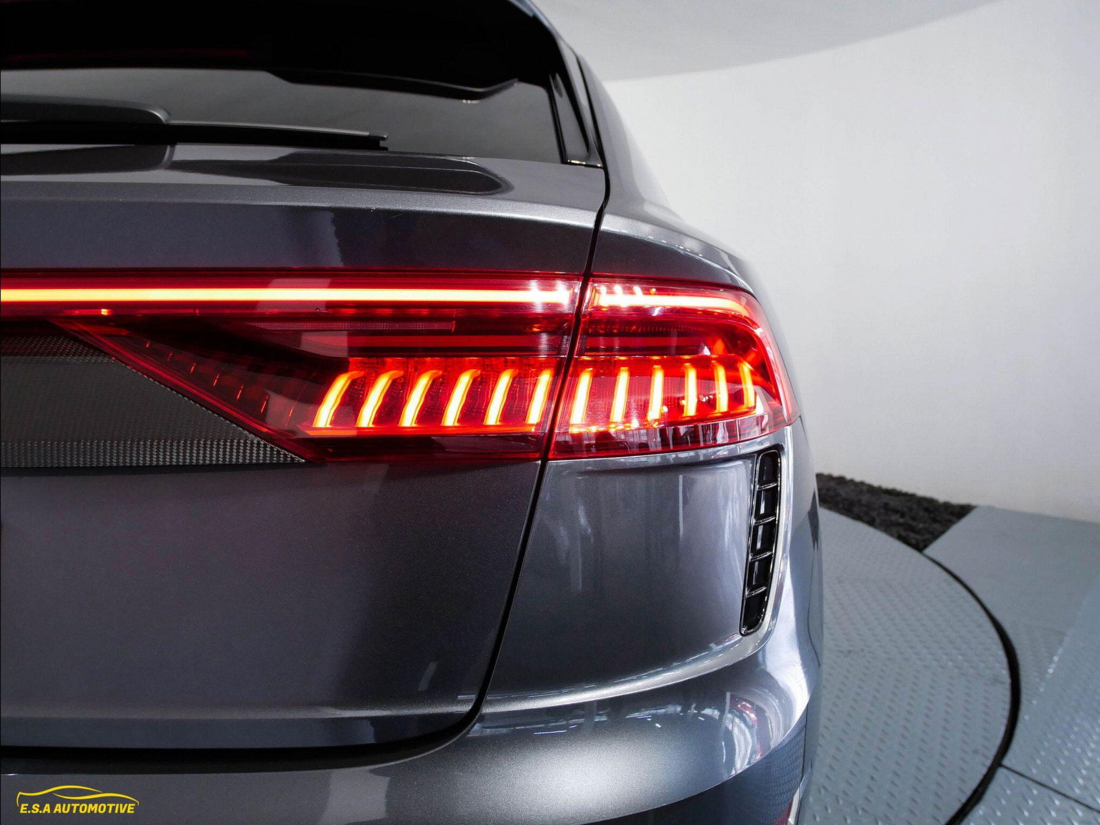 Audi Rsq8 4.0 TFSI V8 Carbon Black Tiptronic quattro Euro 6 (s/s) 5dr 5dr Automatic 2020