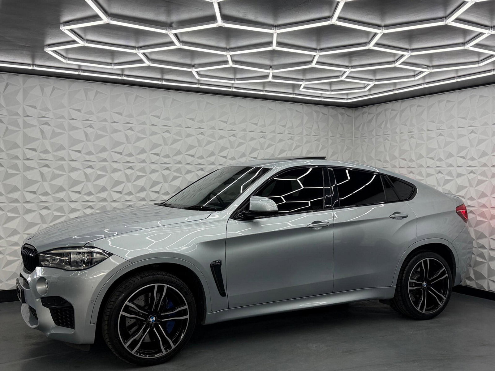 BMW X6 M 4.4 BiTurbo V8 Auto xDrive Euro 6 (s/s) 5dr 5dr Automatic 2017