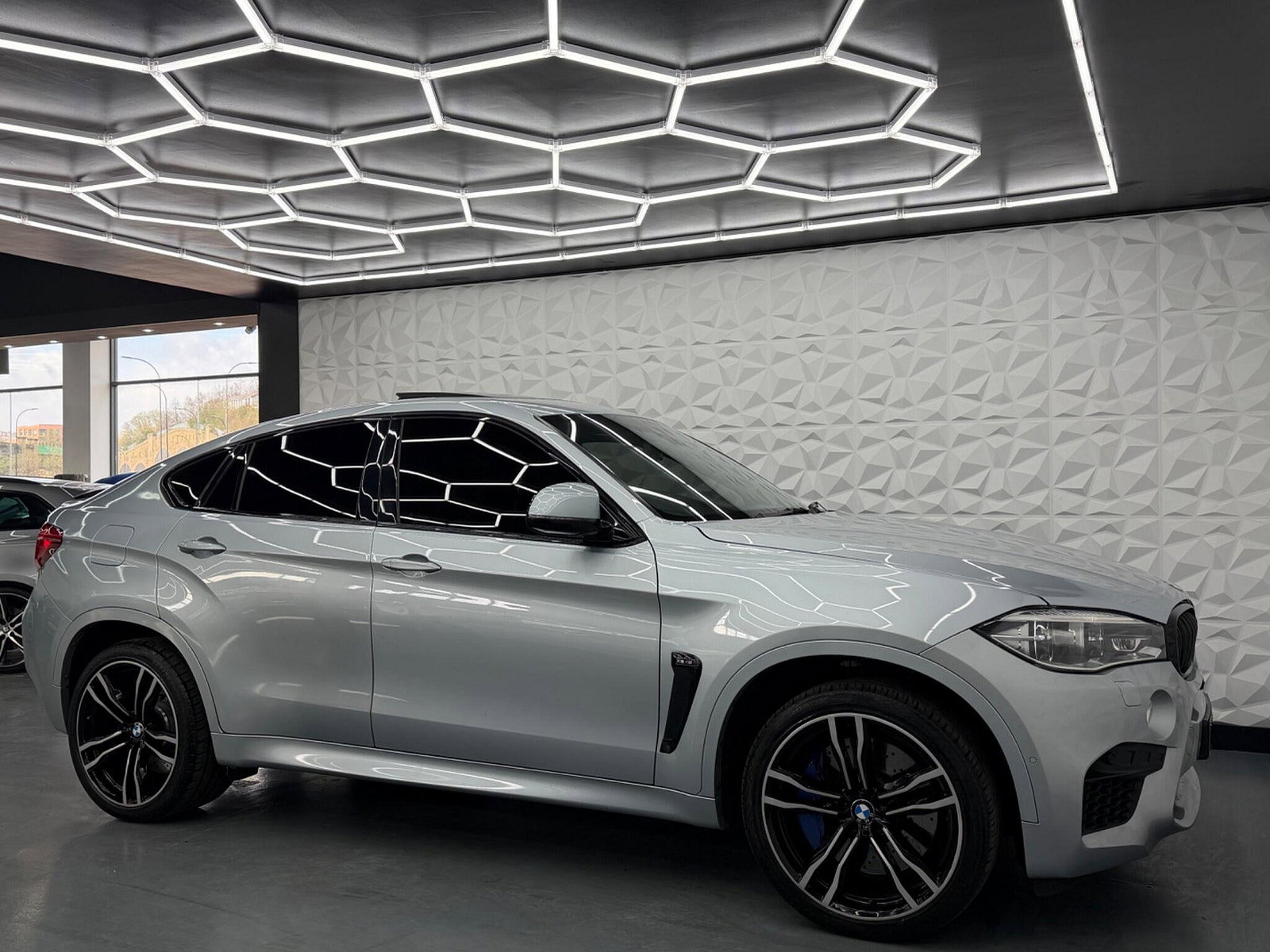 BMW X6 M 4.4 BiTurbo V8 Auto xDrive Euro 6 (s/s) 5dr 5dr Automatic 2017