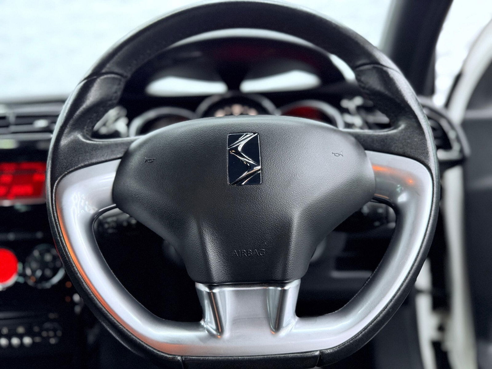 Citroen DS3 1.6 VTi DStyle Plus Euro 5 3dr 3dr Manual 2012