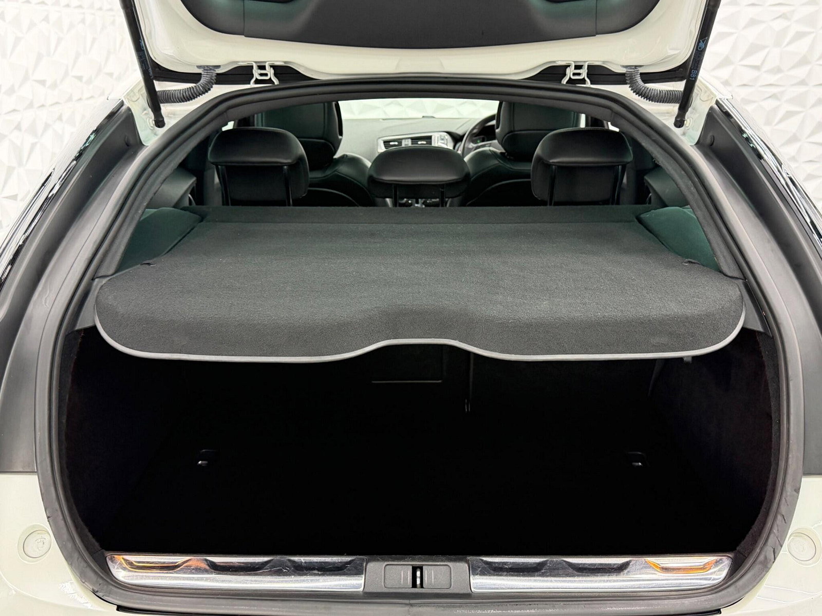 Citroen DS5 2.0 HDi DStyle Euro 5 5dr 5dr Manual 2013