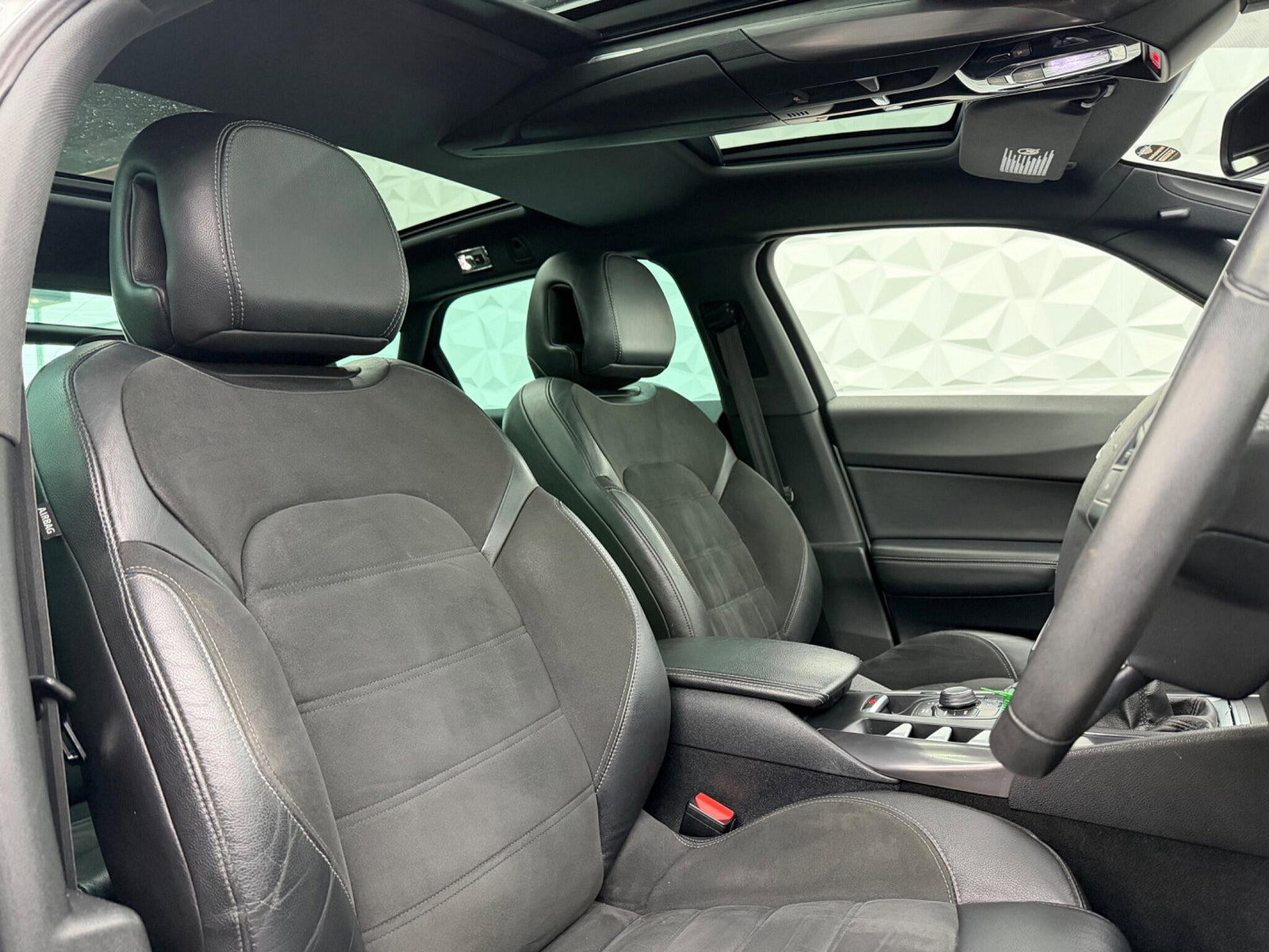 Citroen DS5 2.0 HDi DStyle Euro 5 5dr 5dr Manual 2013