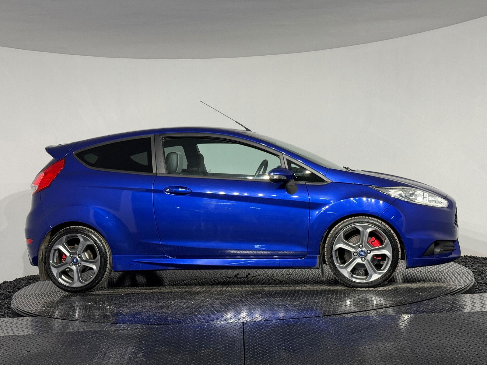 Ford Fiesta 1.6T EcoBoost ST-2 Euro 5 3dr 3dr Manual 2015