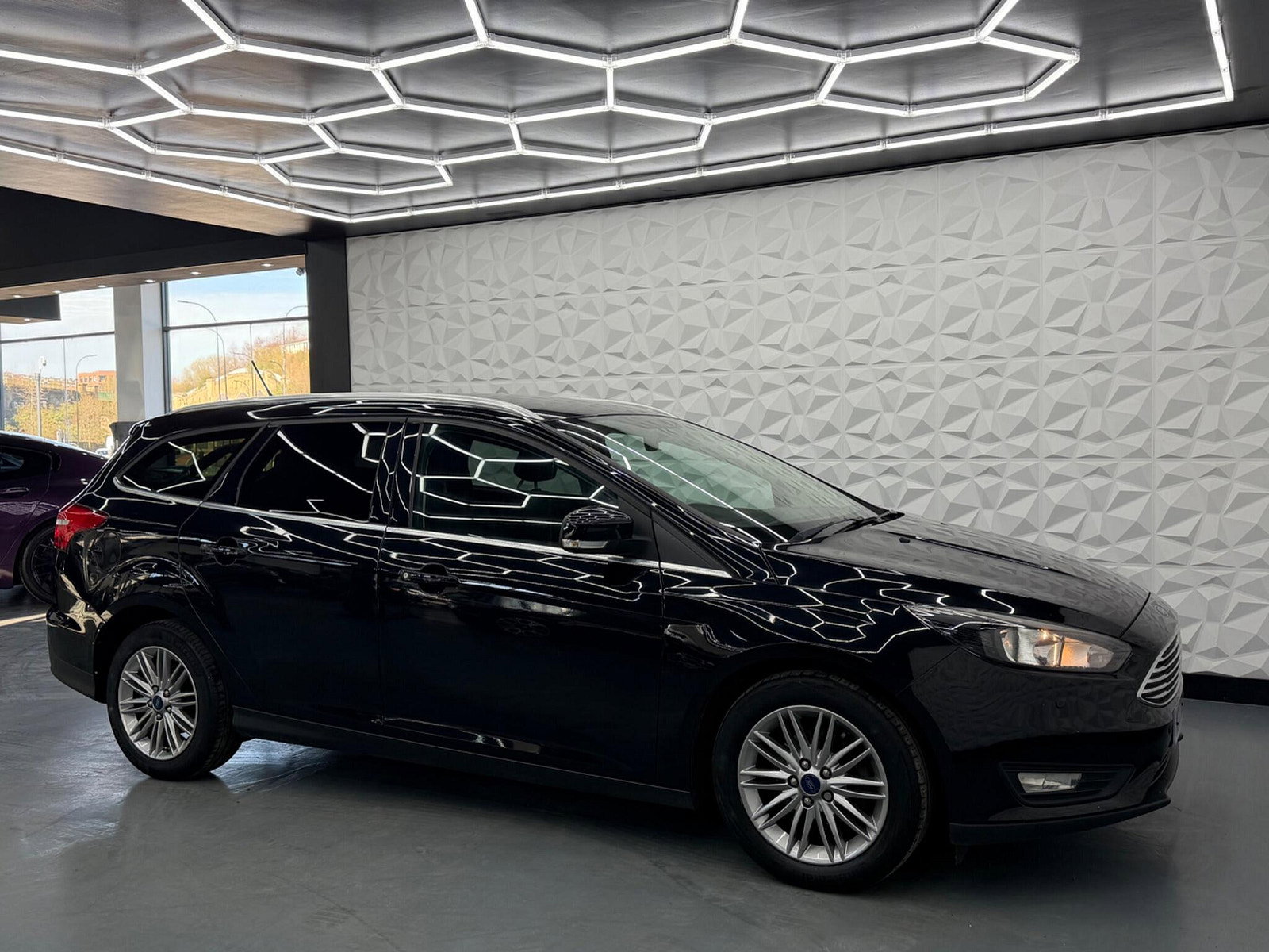 Ford Focus 1.5 TDCi Zetec Edition Euro 6 (s/s) 5dr 5dr Manual 2017