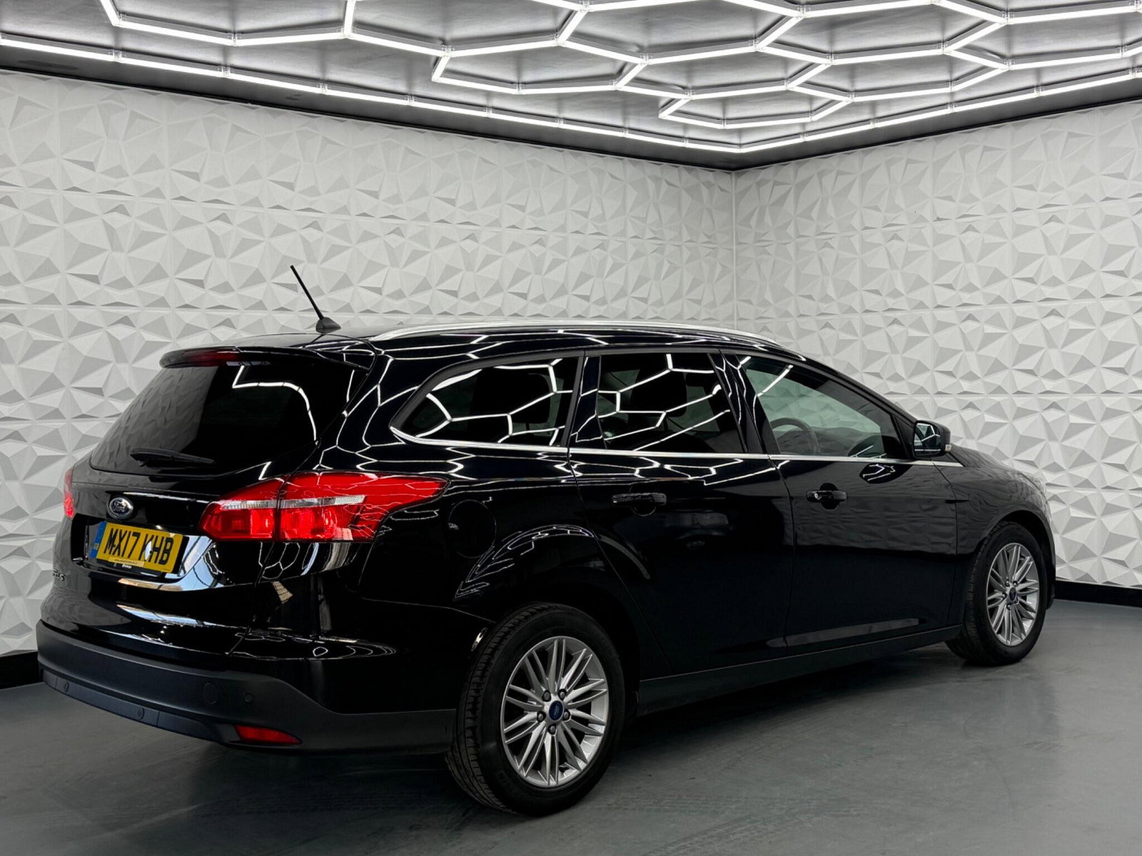 Ford Focus 1.5 TDCi Zetec Edition Euro 6 (s/s) 5dr 5dr Manual 2017