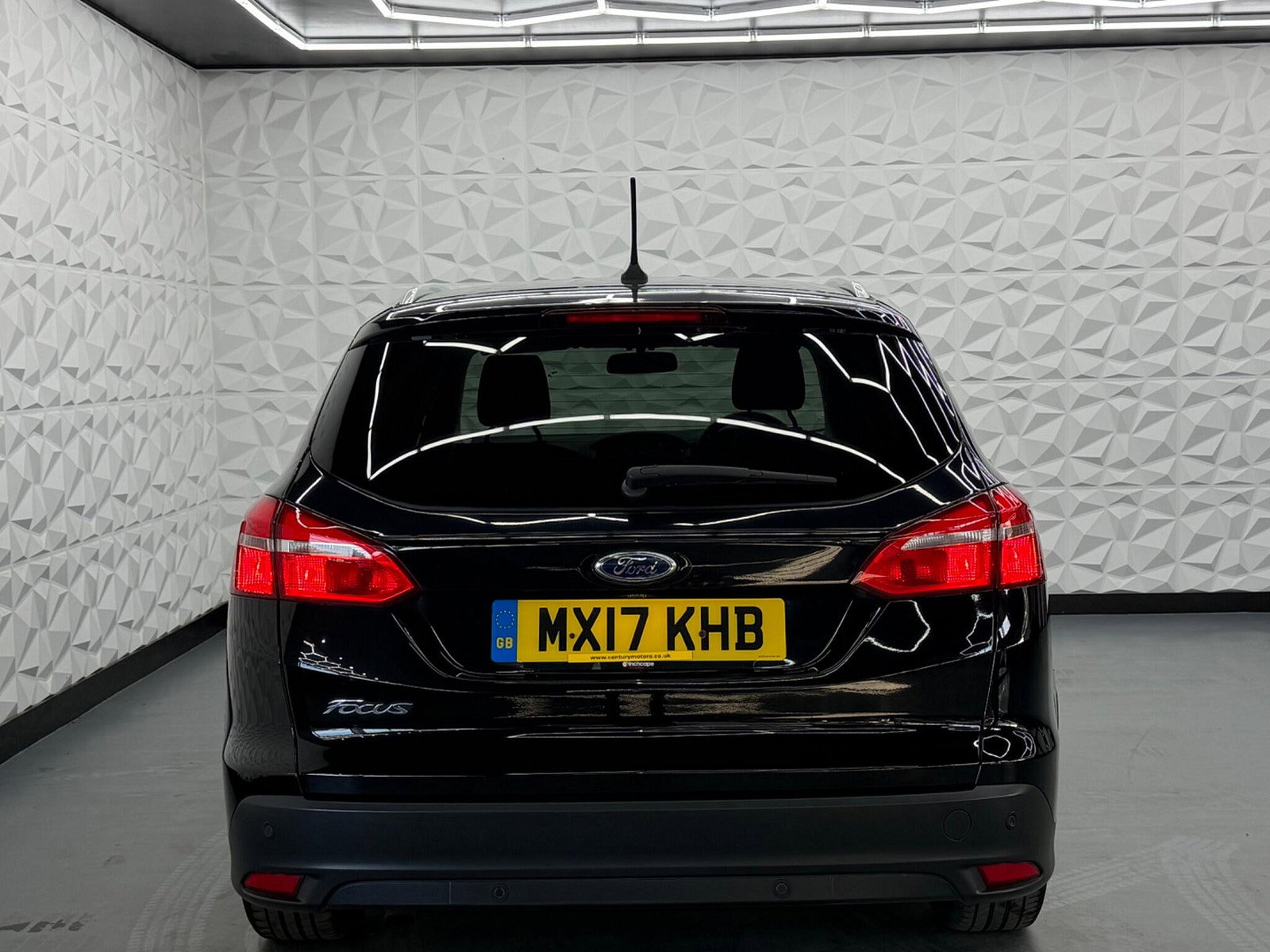 Ford Focus 1.5 TDCi Zetec Edition Euro 6 (s/s) 5dr 5dr Manual 2017