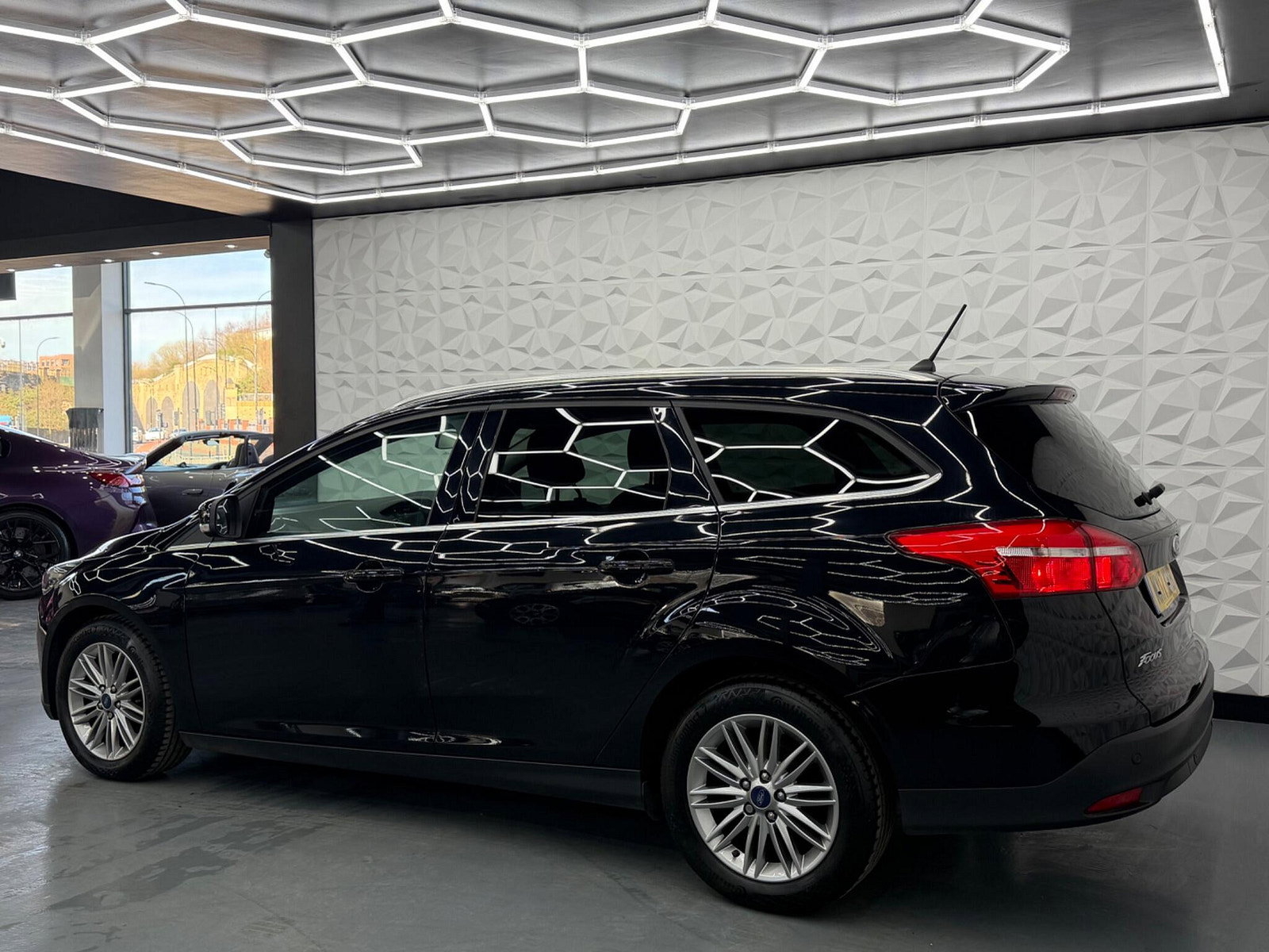 Ford Focus 1.5 TDCi Zetec Edition Euro 6 (s/s) 5dr 5dr Manual 2017