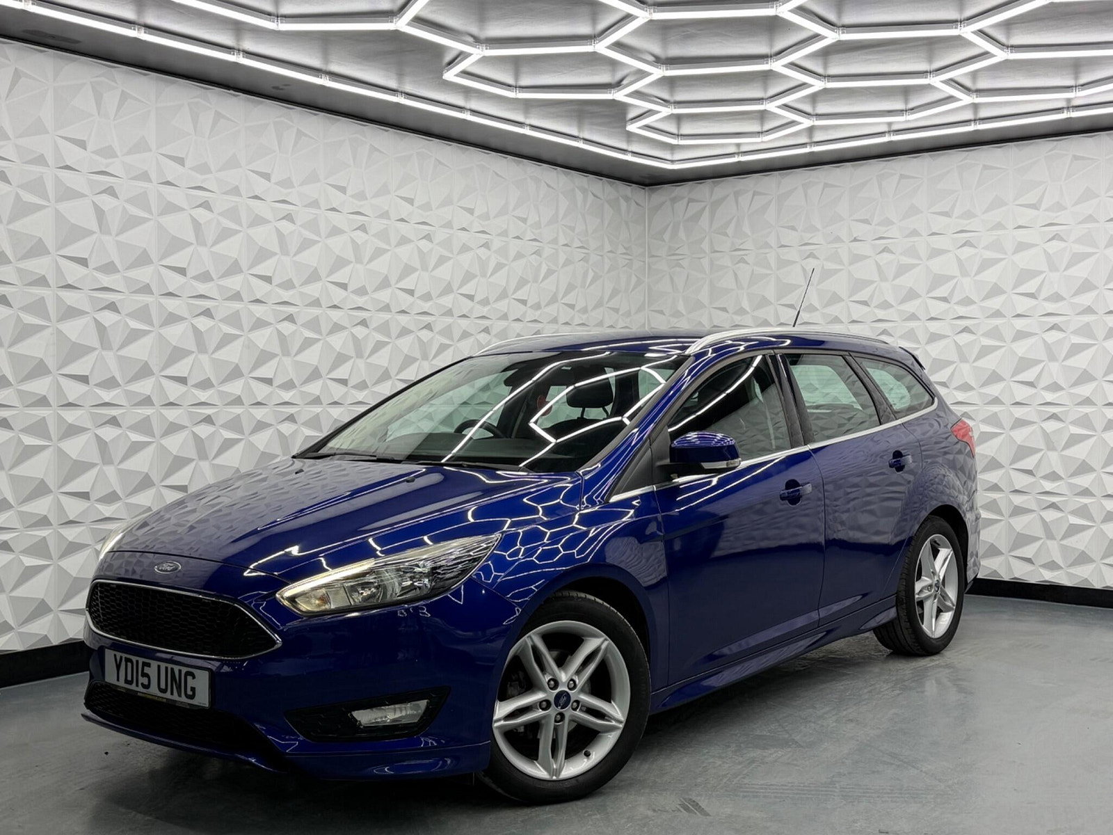Ford Focus 1.6 TDCi Zetec S Euro 5 (s/s) 5dr 5dr Manual 2015
