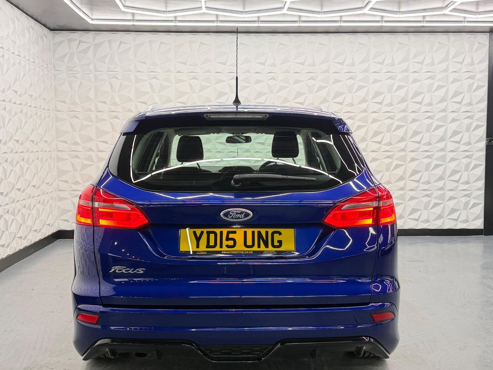 Ford Focus 1.6 TDCi Zetec S Euro 5 (s/s) 5dr 5dr Manual 2015