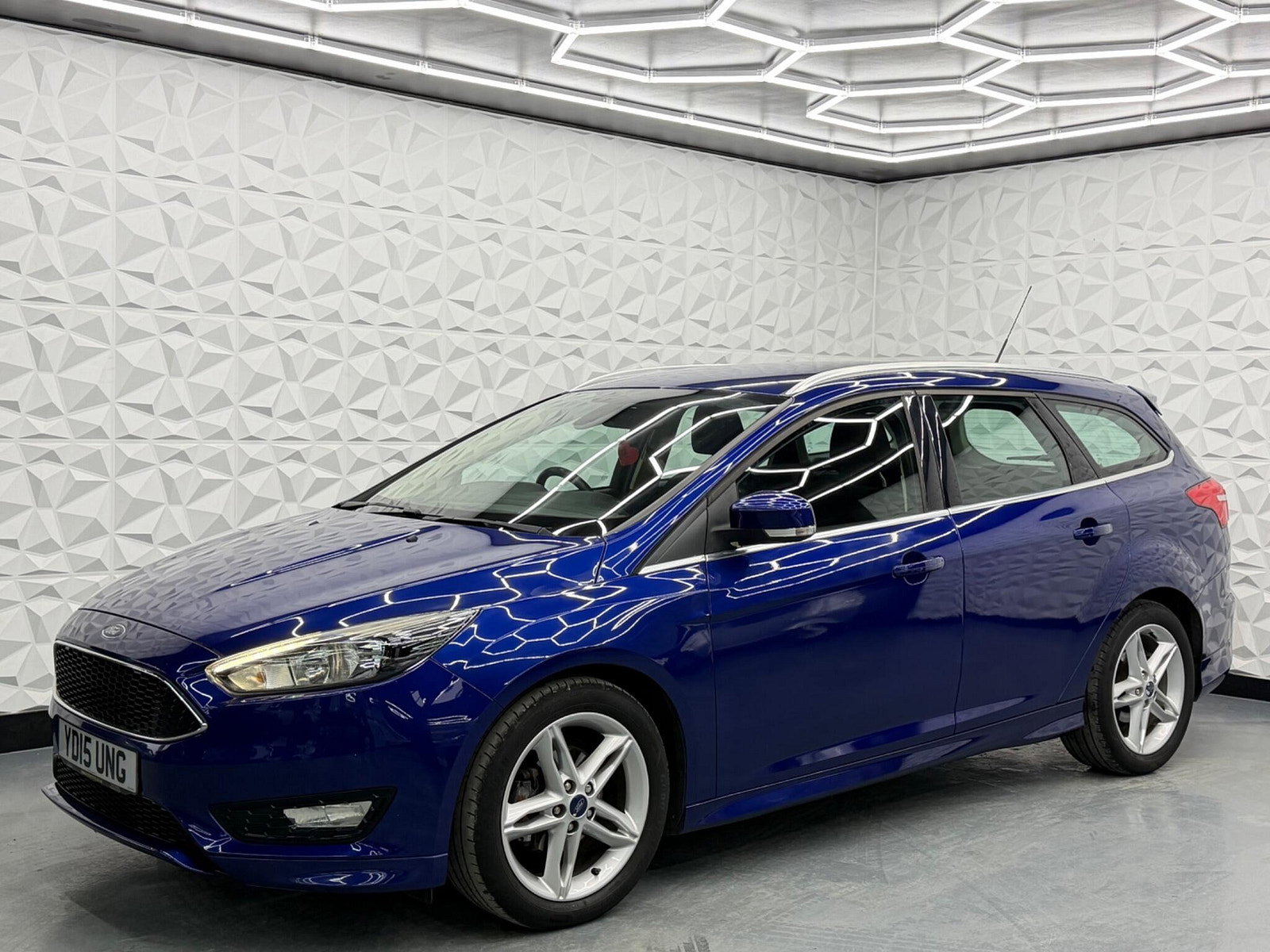 Ford Focus 1.6 TDCi Zetec S Euro 5 (s/s) 5dr 5dr Manual 2015