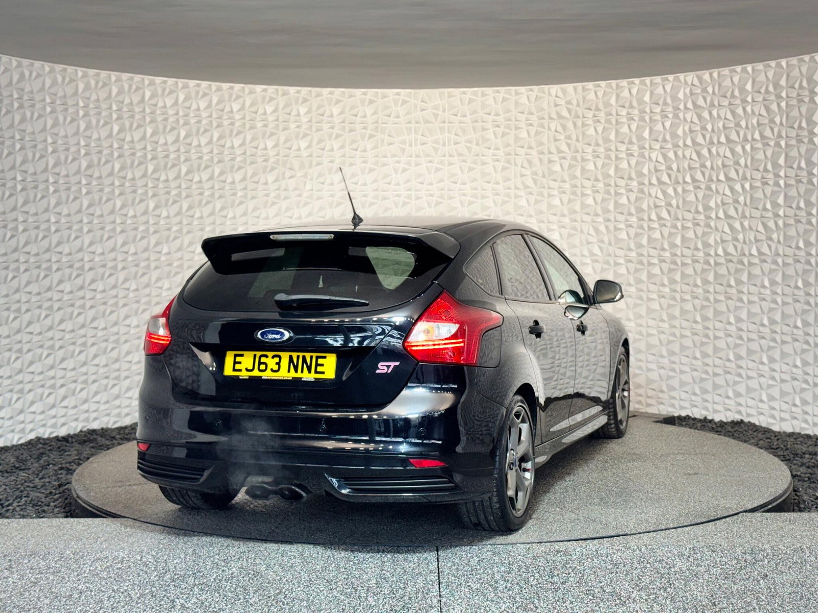 Ford Focus 2.0T EcoBoost ST-3 Euro 5 (s/s) 5dr 5dr Manual 2014