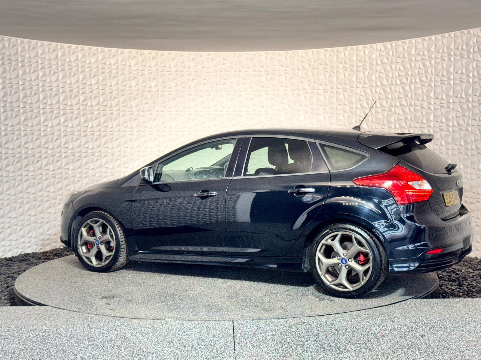 Ford Focus 2.0T EcoBoost ST-3 Euro 5 (s/s) 5dr 5dr Manual 2014