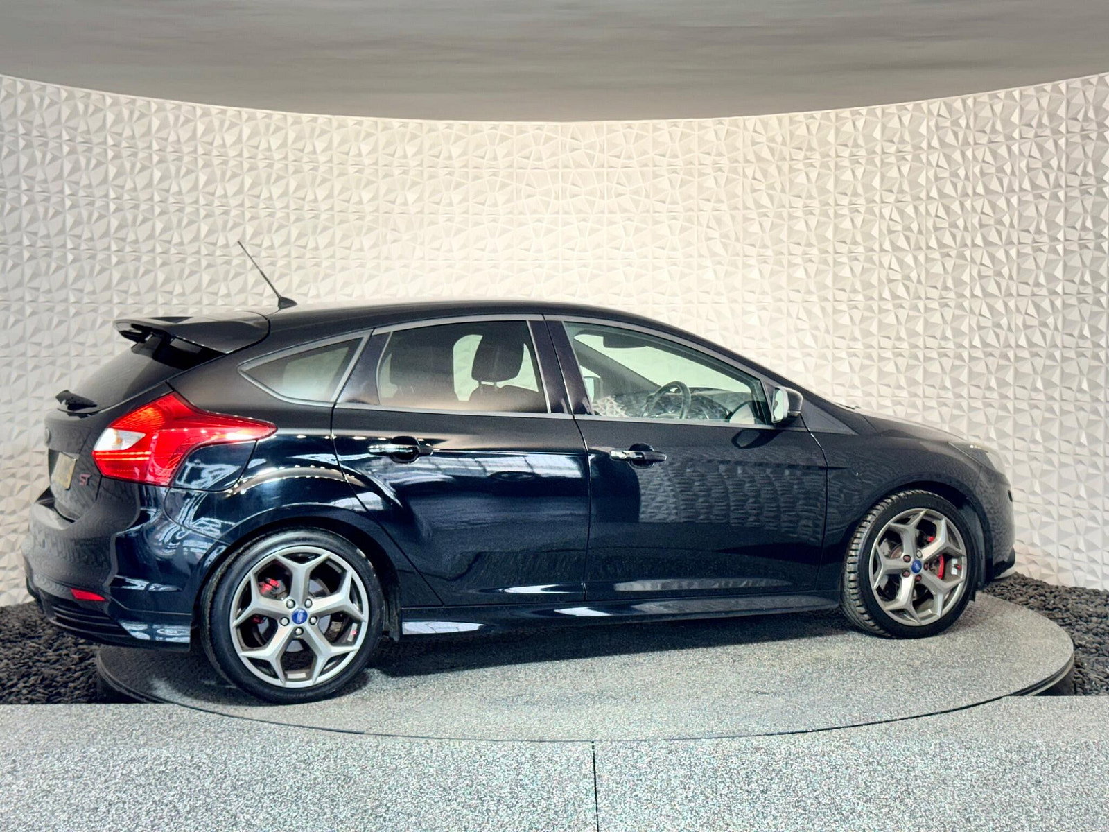 Ford Focus 2.0T EcoBoost ST-3 Euro 5 (s/s) 5dr 5dr Manual 2014