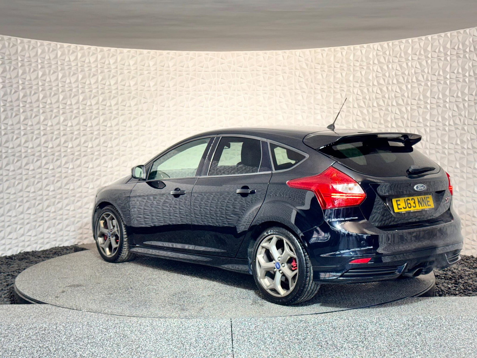 Ford Focus 2.0T EcoBoost ST-3 Euro 5 (s/s) 5dr 5dr Manual 2014