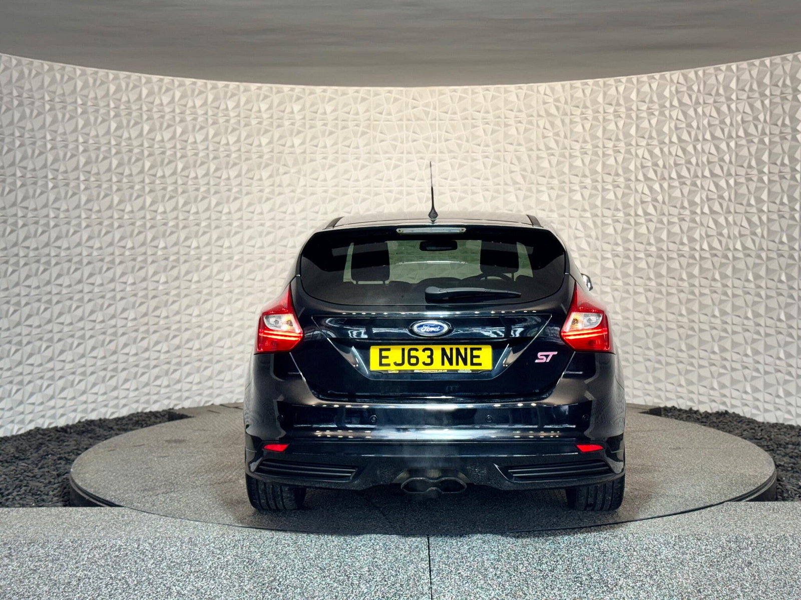 Ford Focus 2.0T EcoBoost ST-3 Euro 5 (s/s) 5dr 5dr Manual 2014
