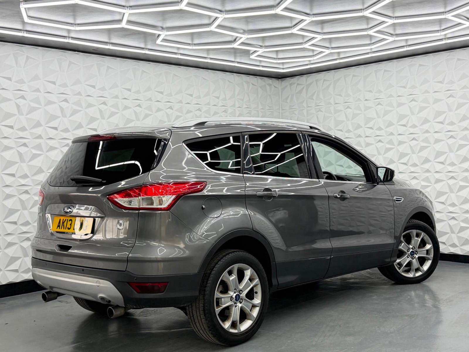 Ford Kuga 2.0 TDCi Titanium AWD Euro 5 5dr 5dr Manual 2013