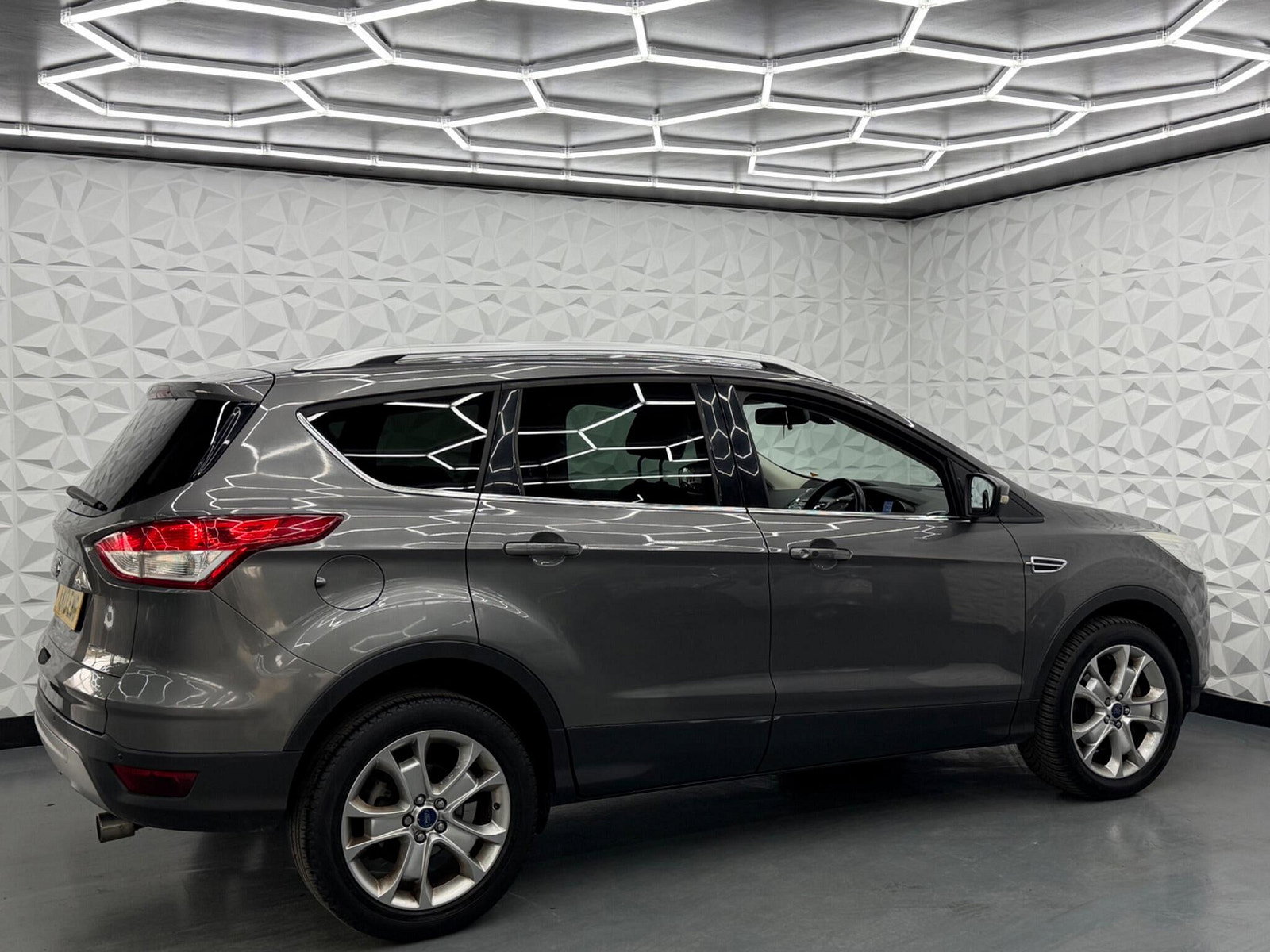 Ford Kuga 2.0 TDCi Titanium AWD Euro 5 5dr 5dr Manual 2013