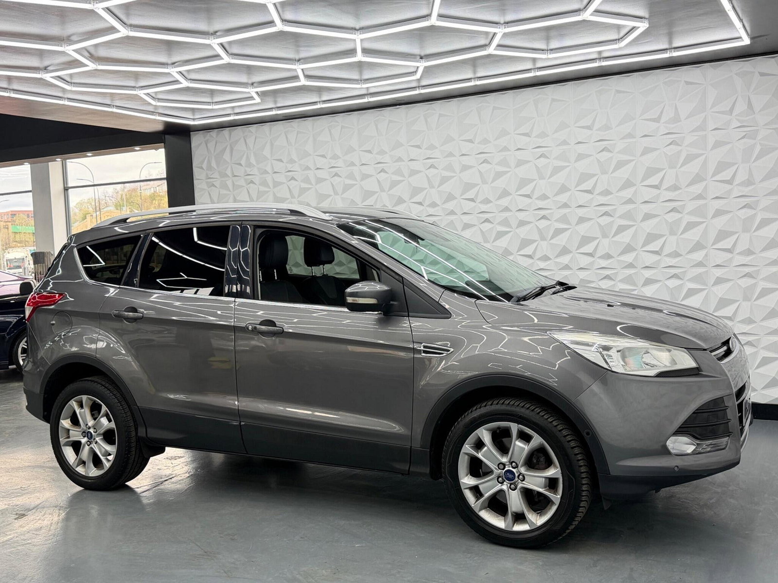 Ford Kuga 2.0 TDCi Titanium AWD Euro 5 5dr 5dr Manual 2013